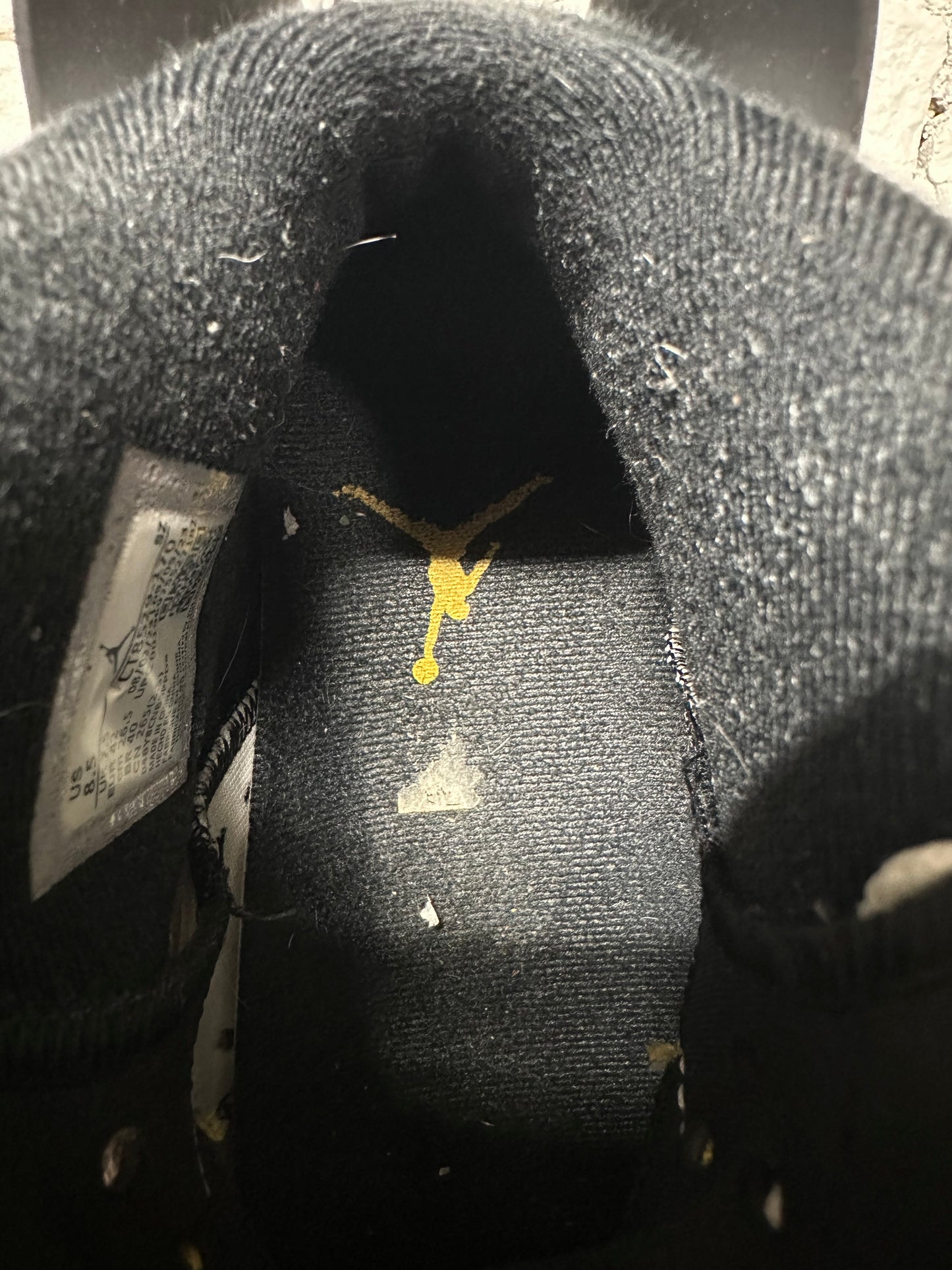 Air Jordan 6 Yellow Ochre Sz 8.5