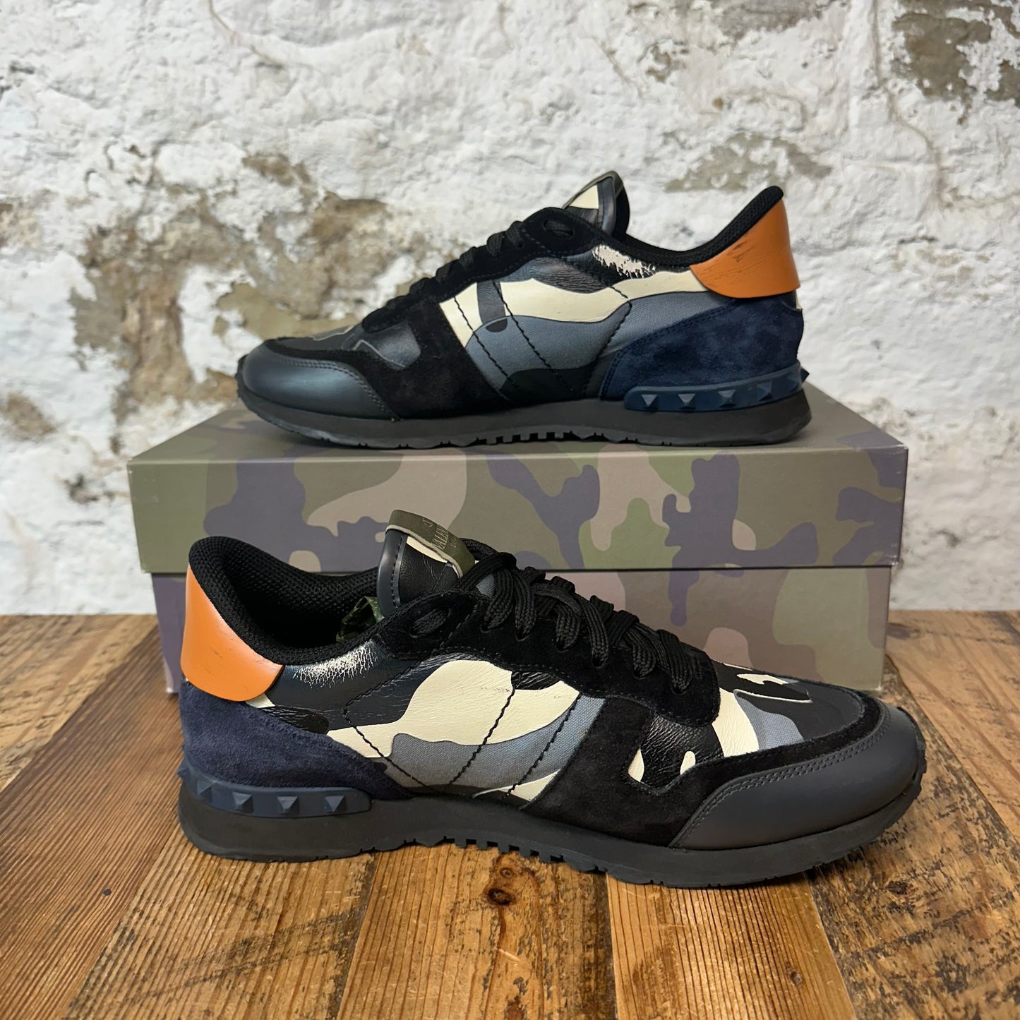Valentino Blue Camo Black Rock Runner Sneaker Sz 8 (41)
