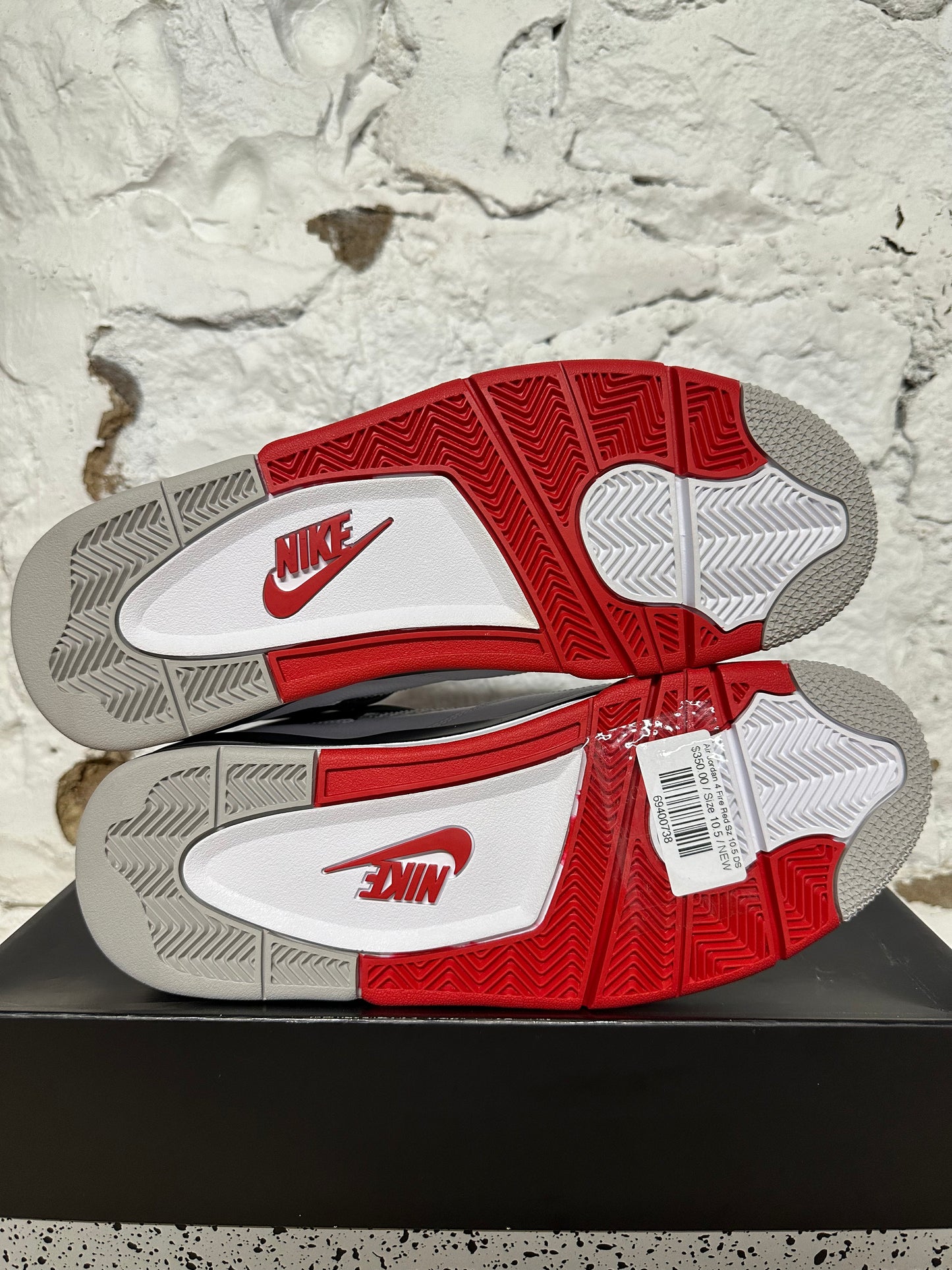 Air Jordan 4 Fire Red Sz 10.5 DS
