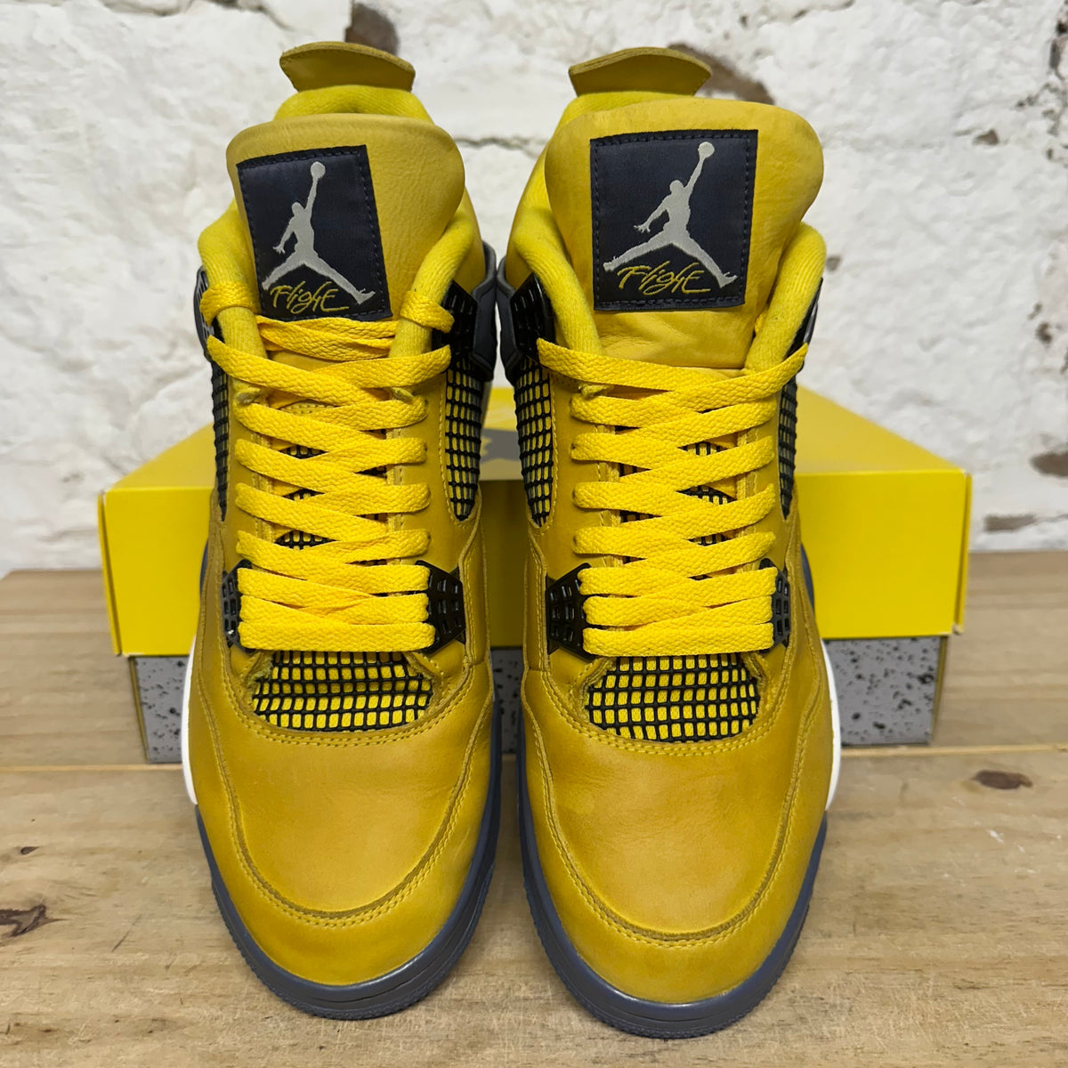 Air Jordan 4 Lightning (2021) Sz 12