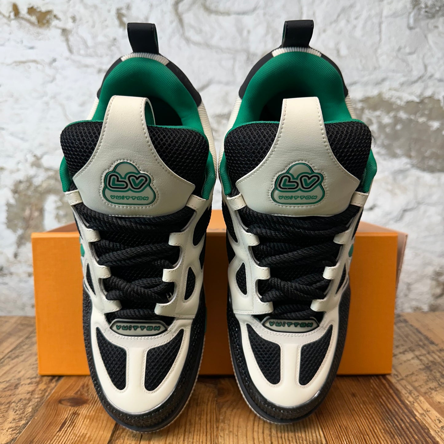 Louis Vuitton Green Black White Skate Sneaker Sz 10.5 (9LV)