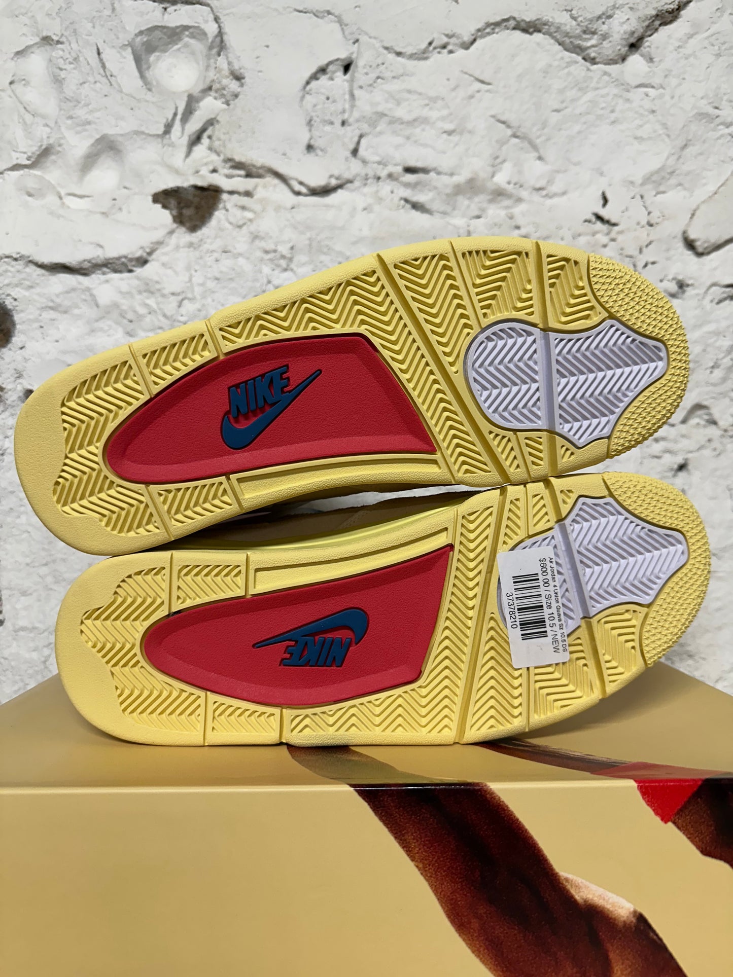 Air Jordan 4 Union Guava Sz 10.5 DS