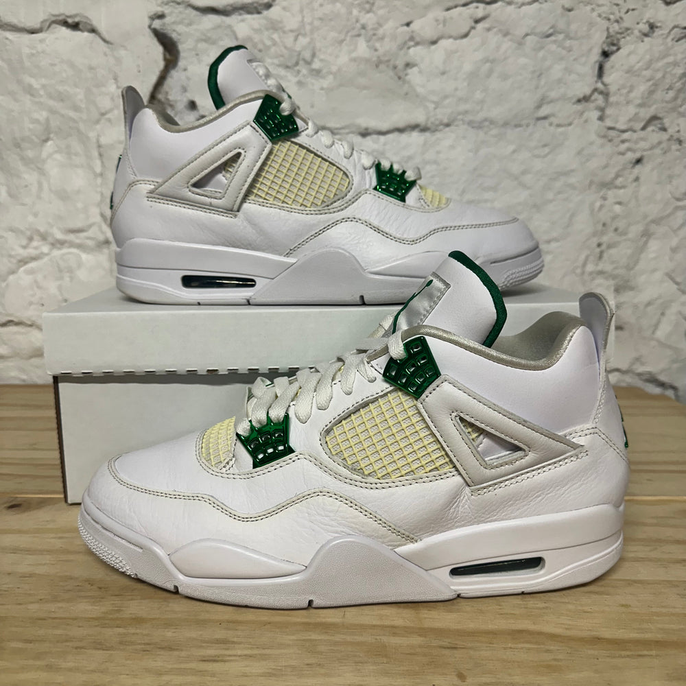 Air Jordan 4 Metallic Green Sz 10.5