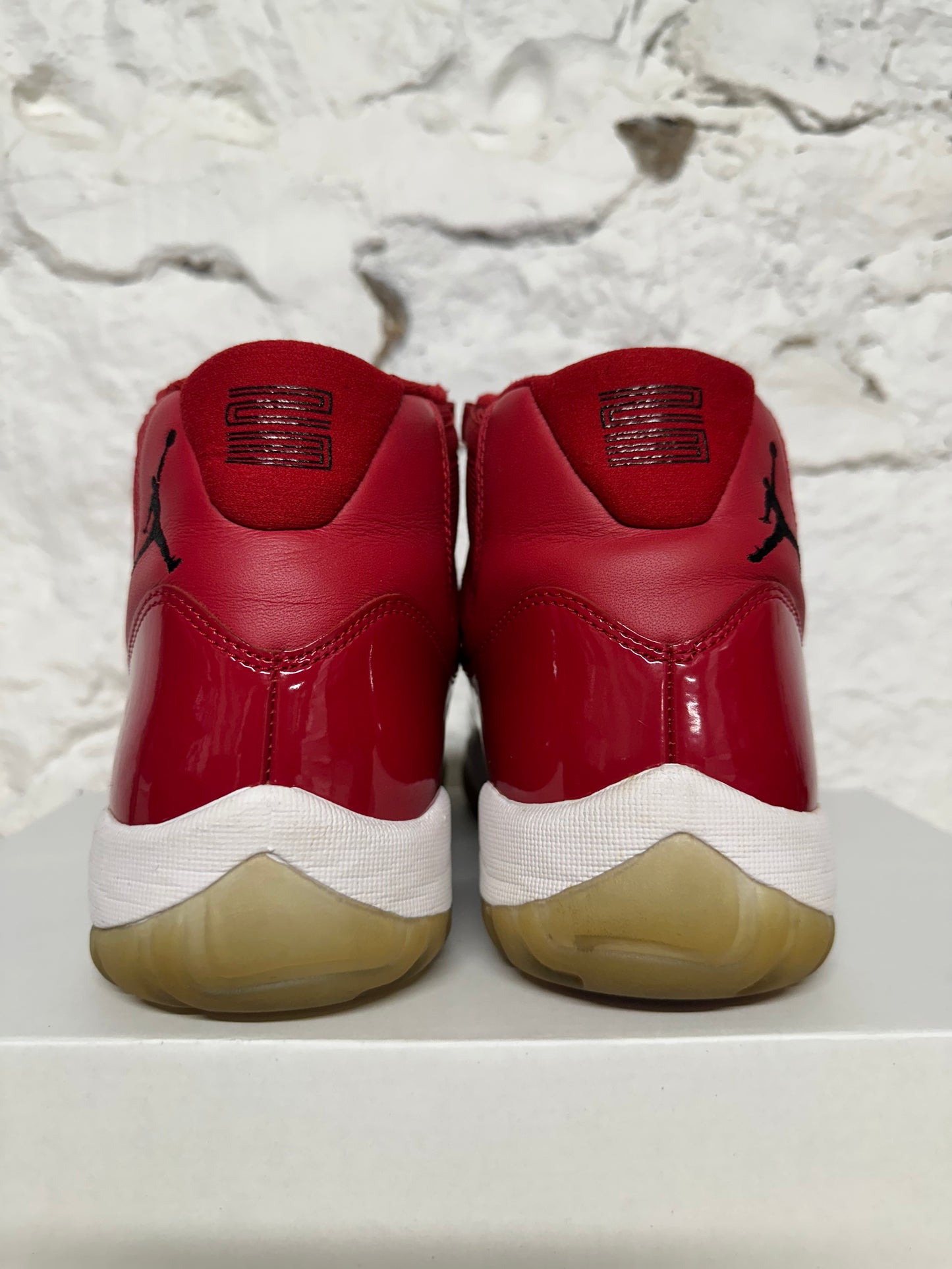 Air Jordan High 11 Win Like 96 Sz 11