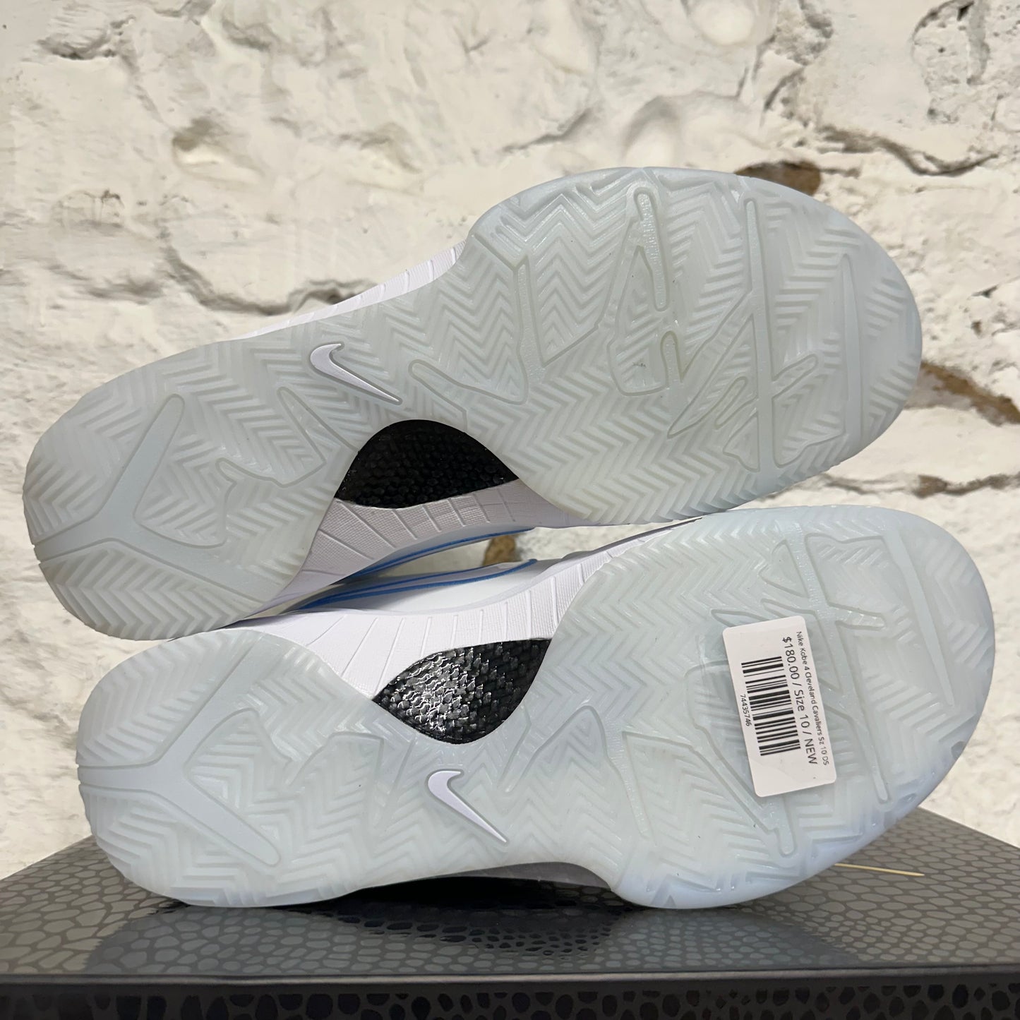 Nike Kobe 4 Cleveland Cavaliers Sz 10 DS