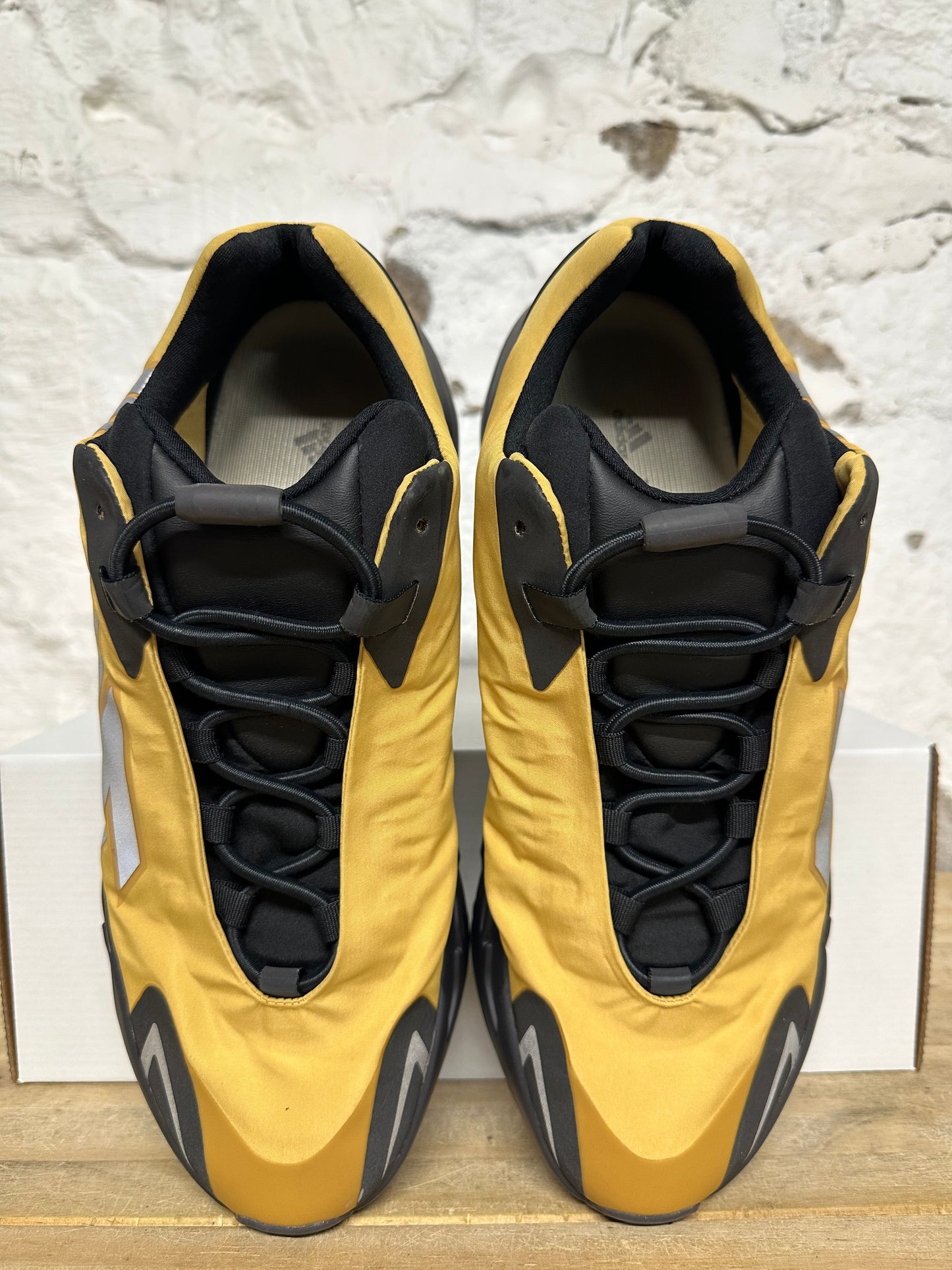 Yeezy 700 MNVN Honey Flux Sz 12.5