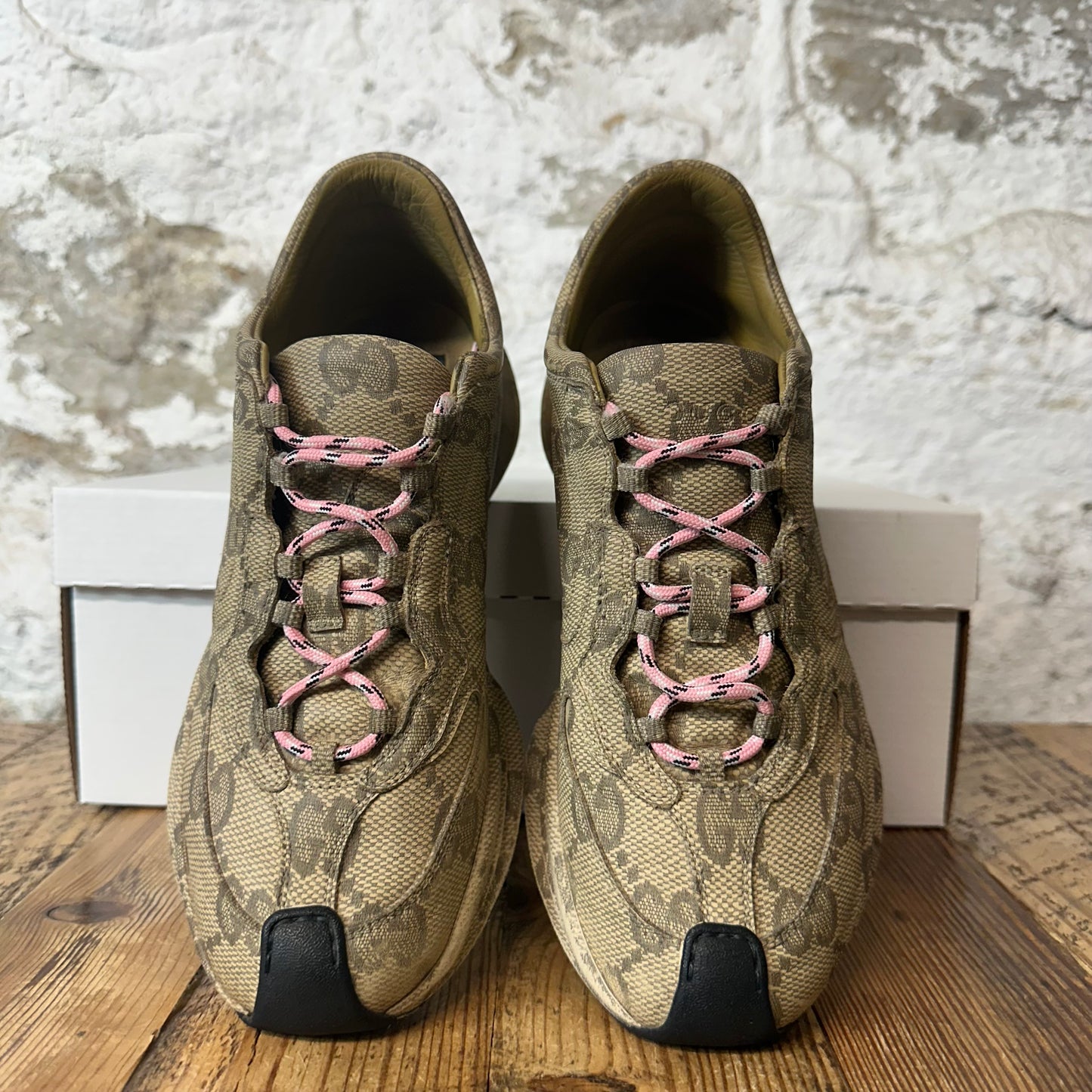 Gucci Brown Monogram Run Sneaker Sz 6 (38.5)