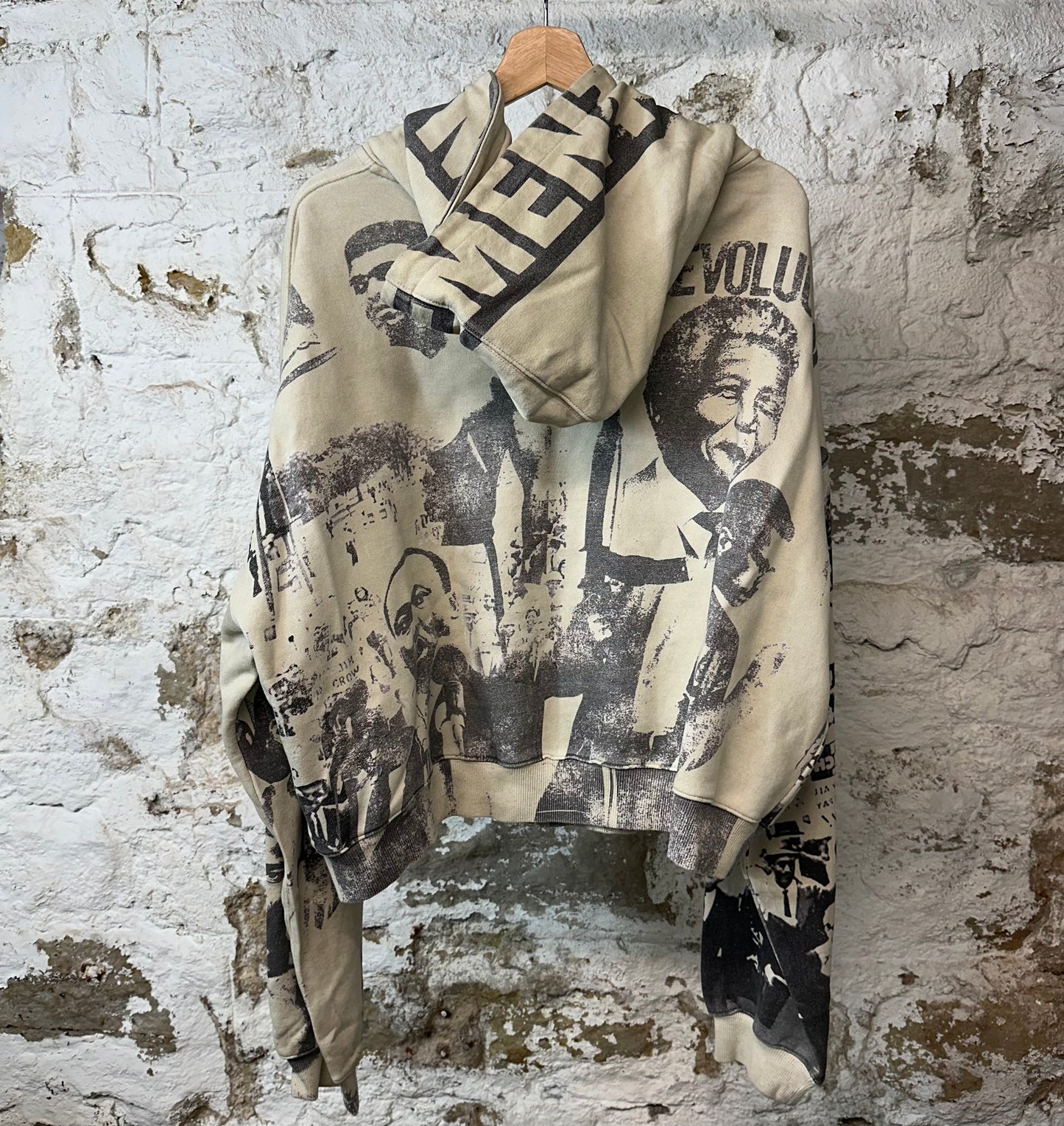 Vale Mural Zip Up Hoodie Beige Sz XL