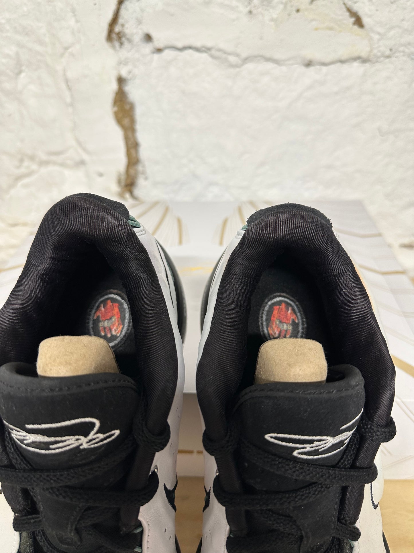 Nike LeBron 21 Conchiolin Sz 11.5