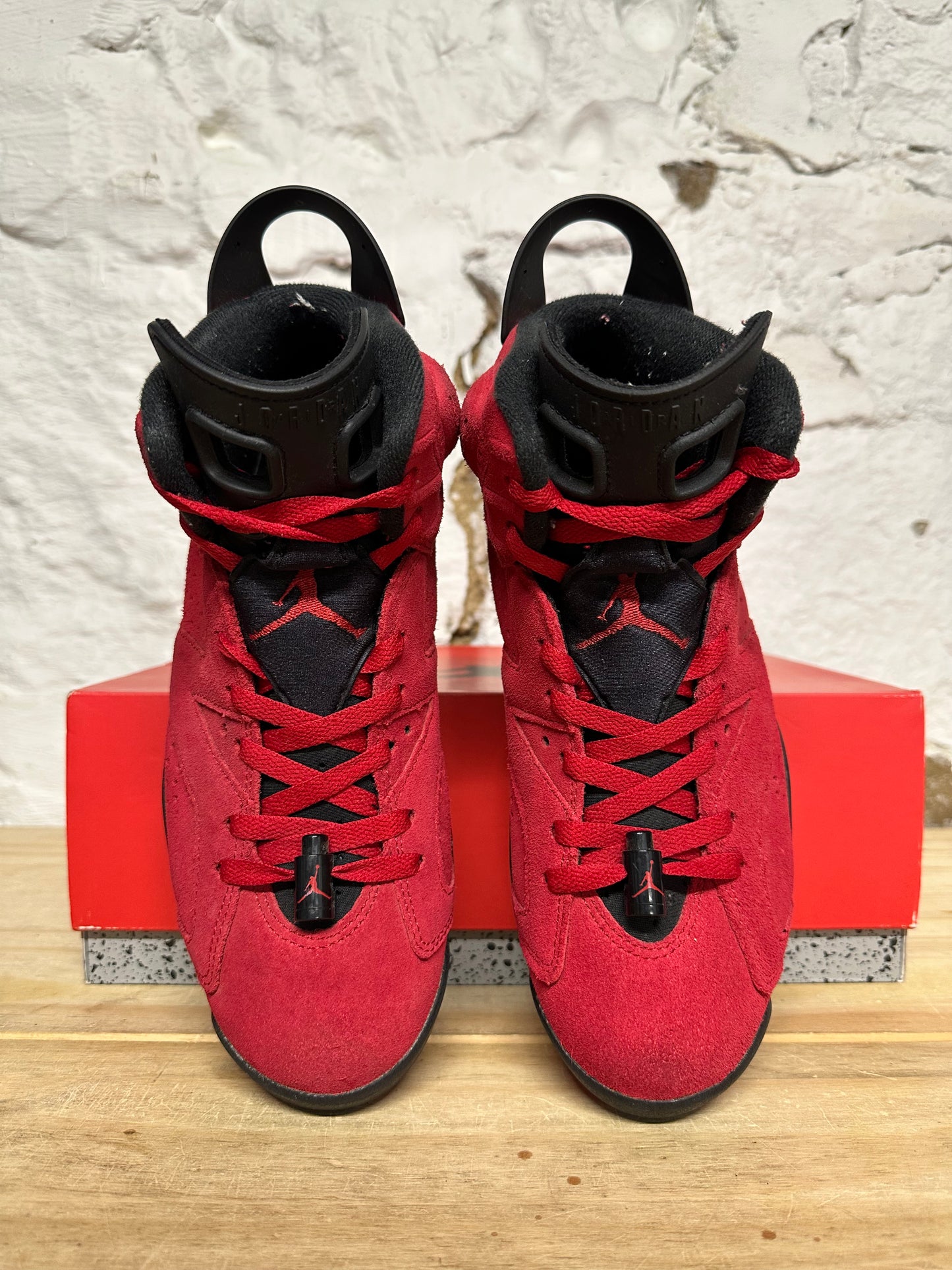Air Jordan 6 Toro Sz 8