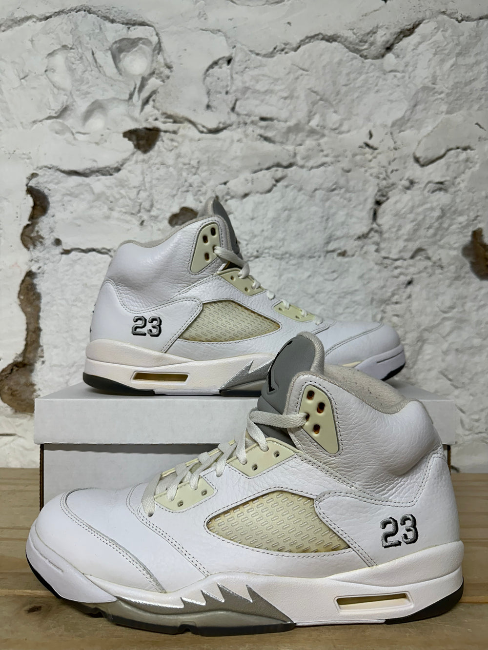 Air Jordan 5 White Metallic Sz 11.5