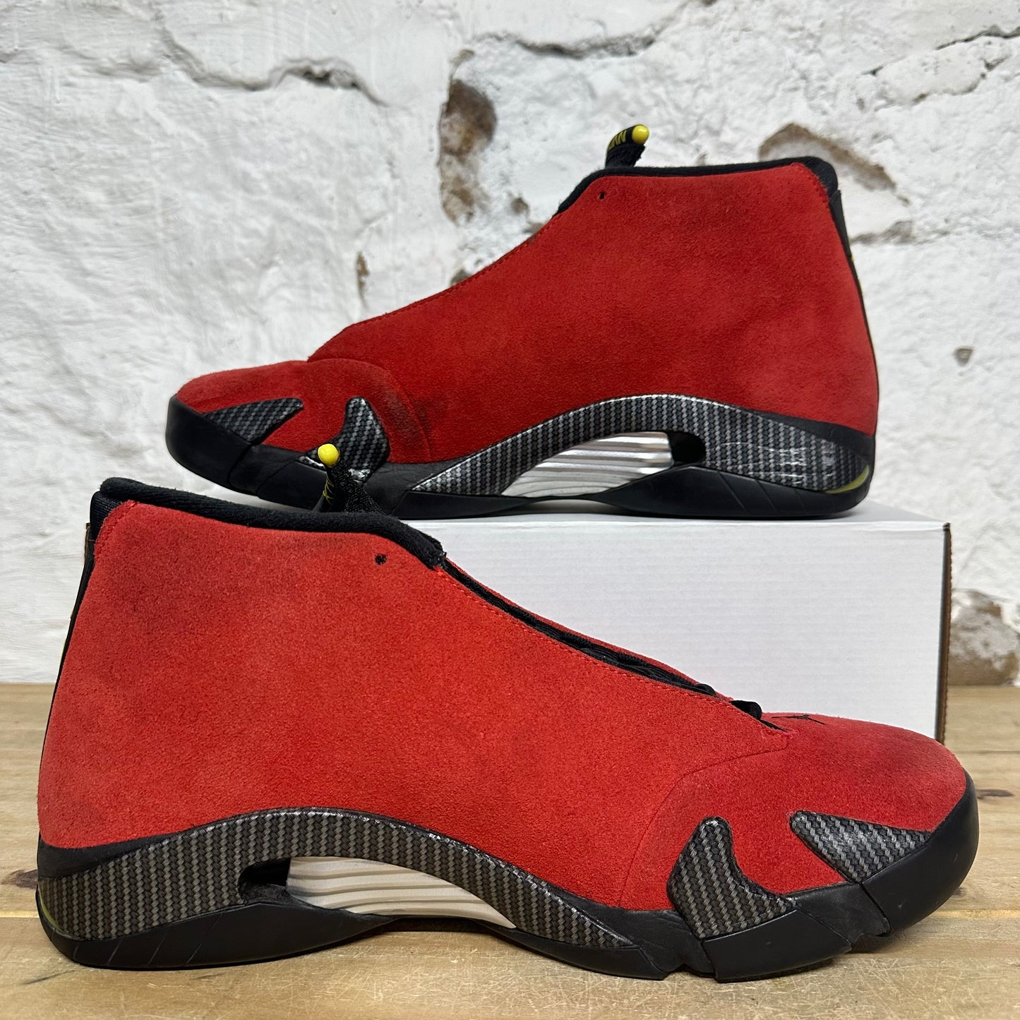 Air Jordan 14 Ferrari (2025) Sz 12