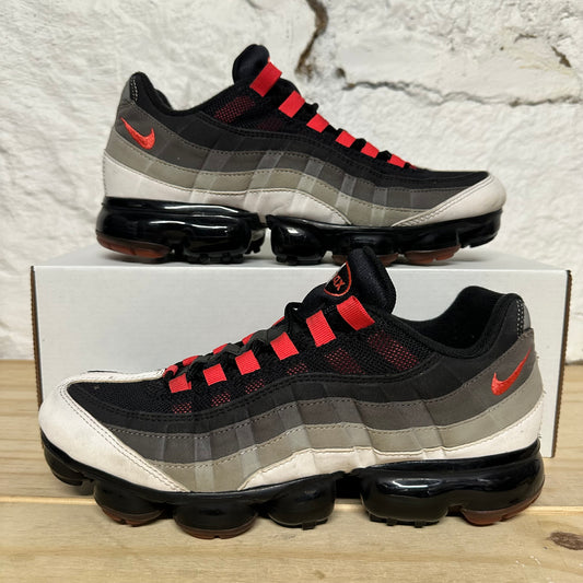 Nike Air VaporMax 95 Hot Red Sz 9.5