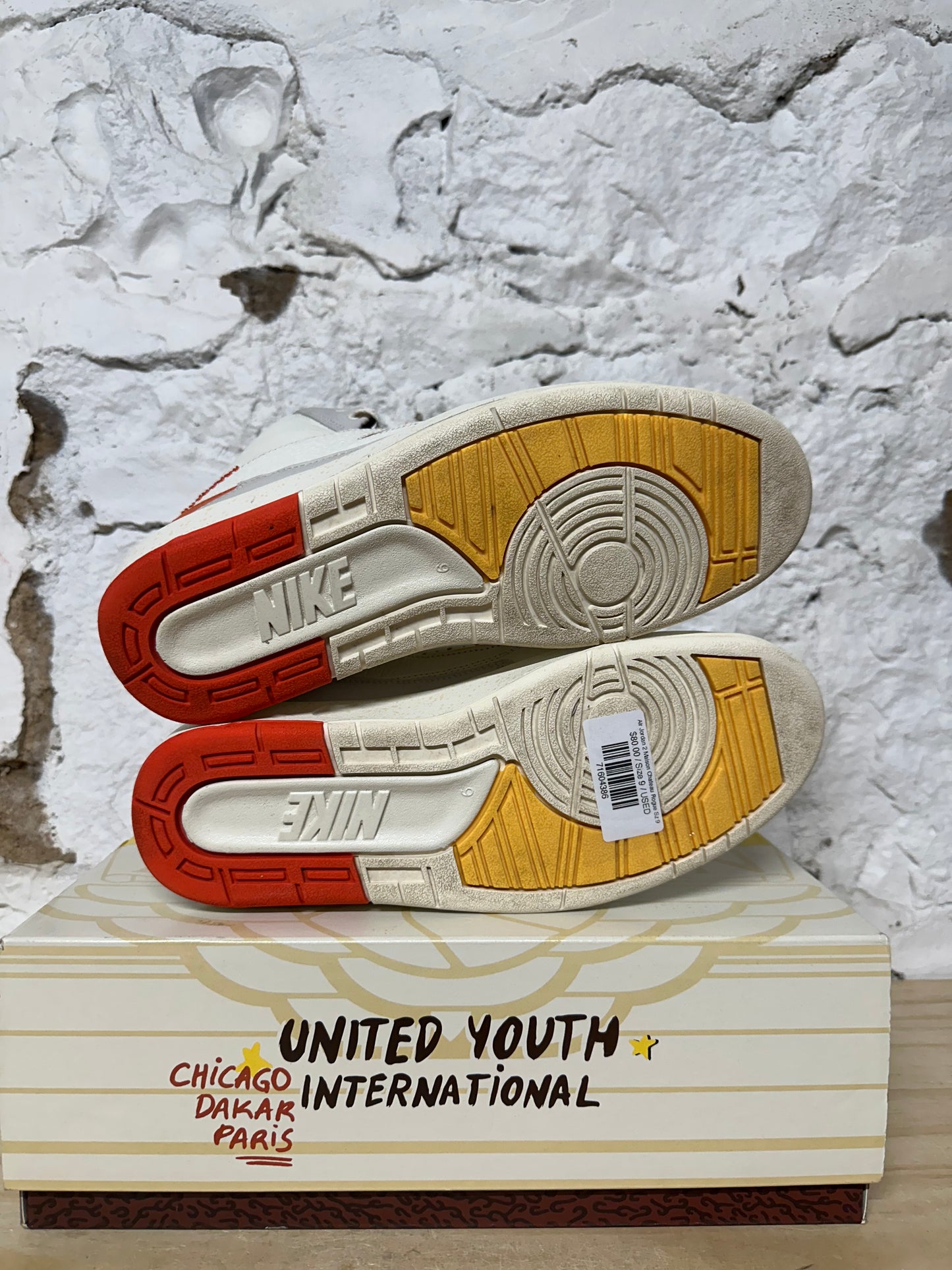 Air Jordan 2 Maison Chateau Rogue Sz 9