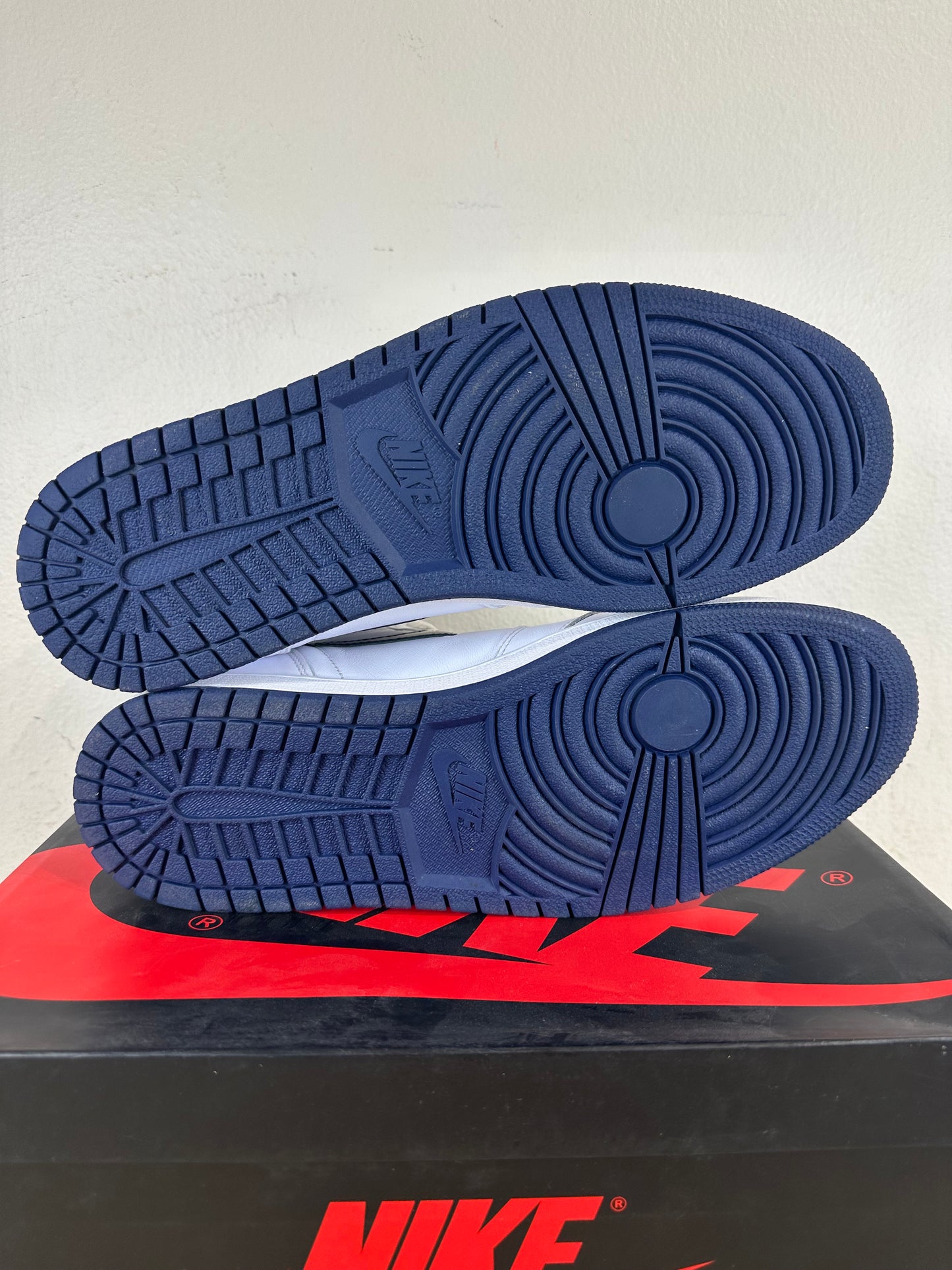 Air Jordan 1 High Metallic Navy Sz 11.5