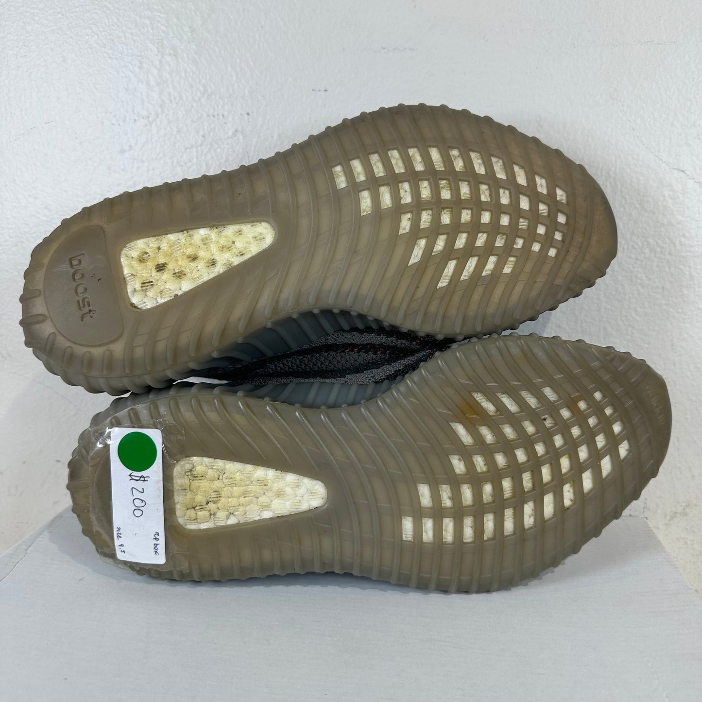 Yeezy Boost 350 V2 Beluga Reflective Sz 9.5