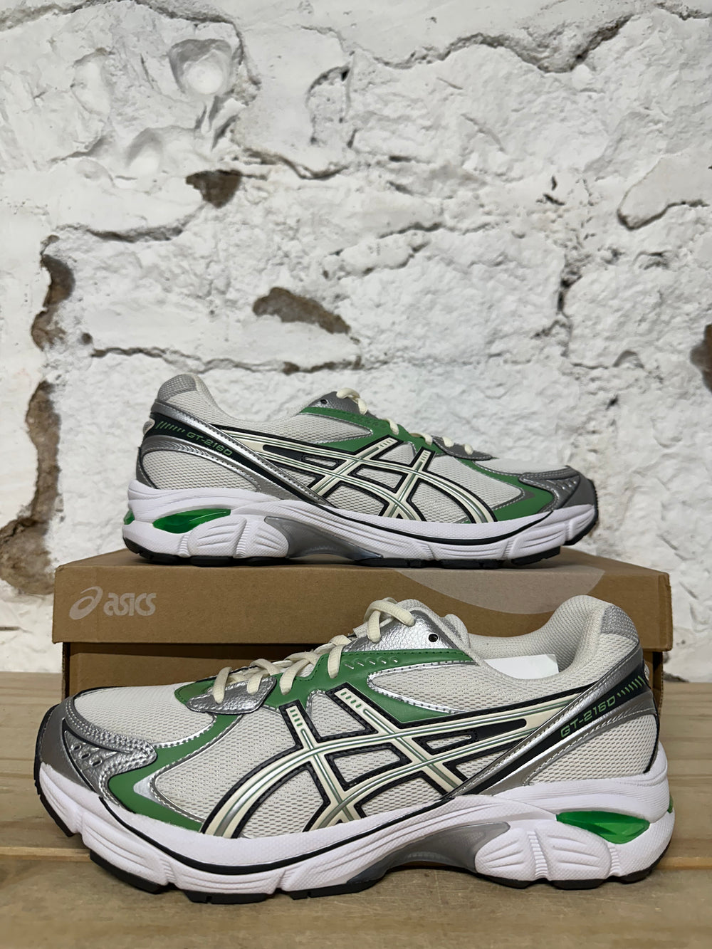 Asics GT-2160 Cream Bamboo Sz 9.5 DS