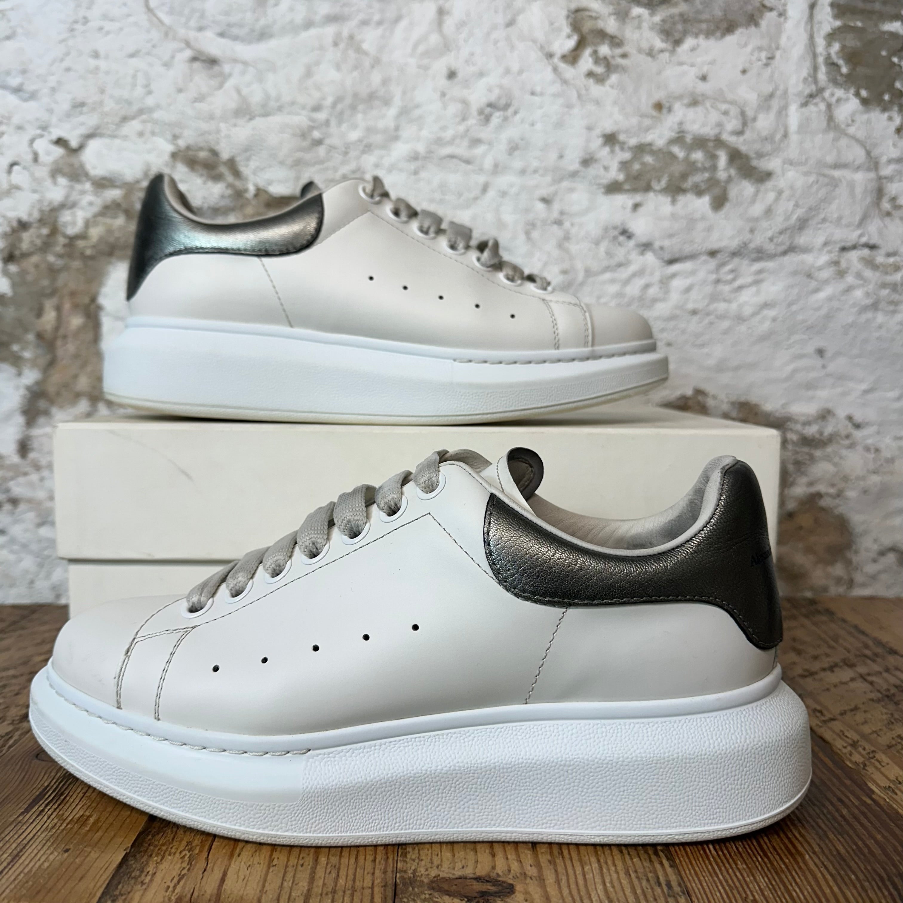 Alexander Mcqueen Silver Tab White Sneaker Sz 6.5 (39)