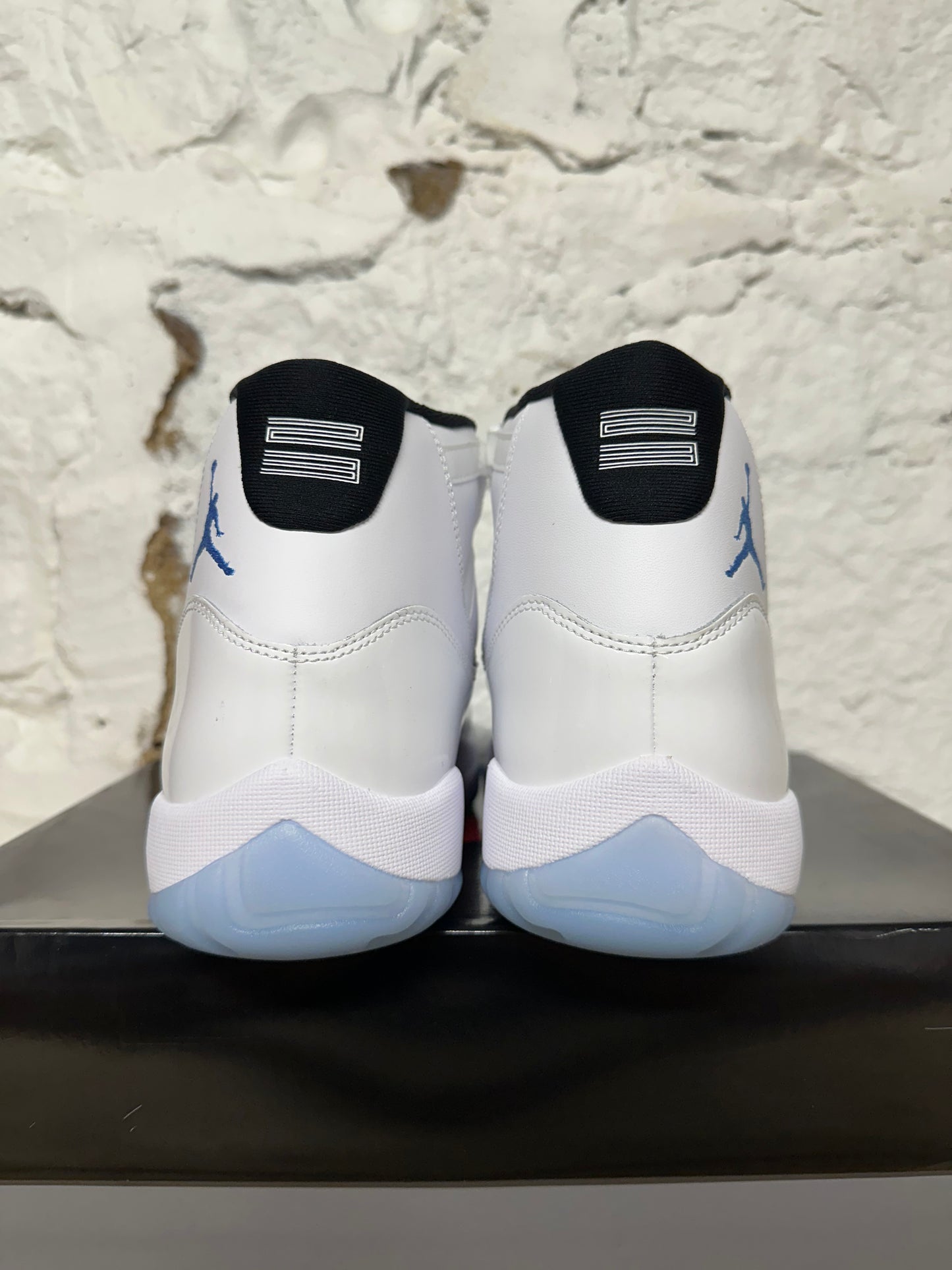 Air Jordan 11 High Legend Blue Sz 11