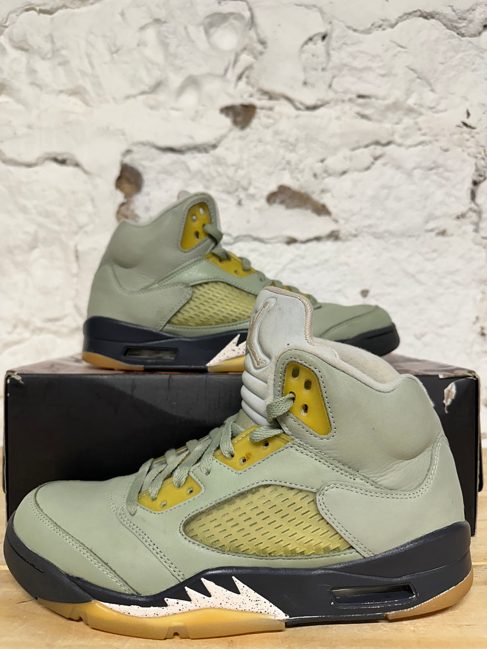Air Jordan 5 Jade Horizon Sz 9