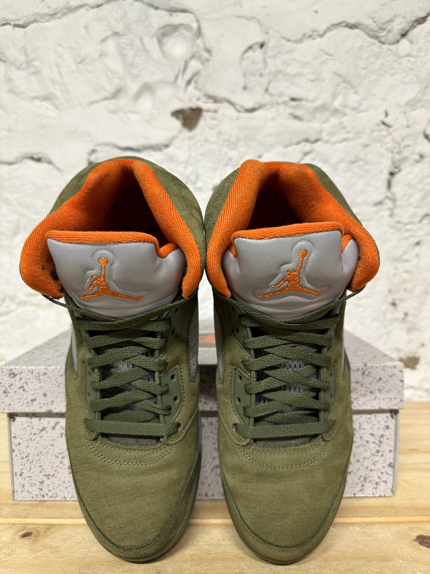 Air Jordan 5 Olive Sz 11