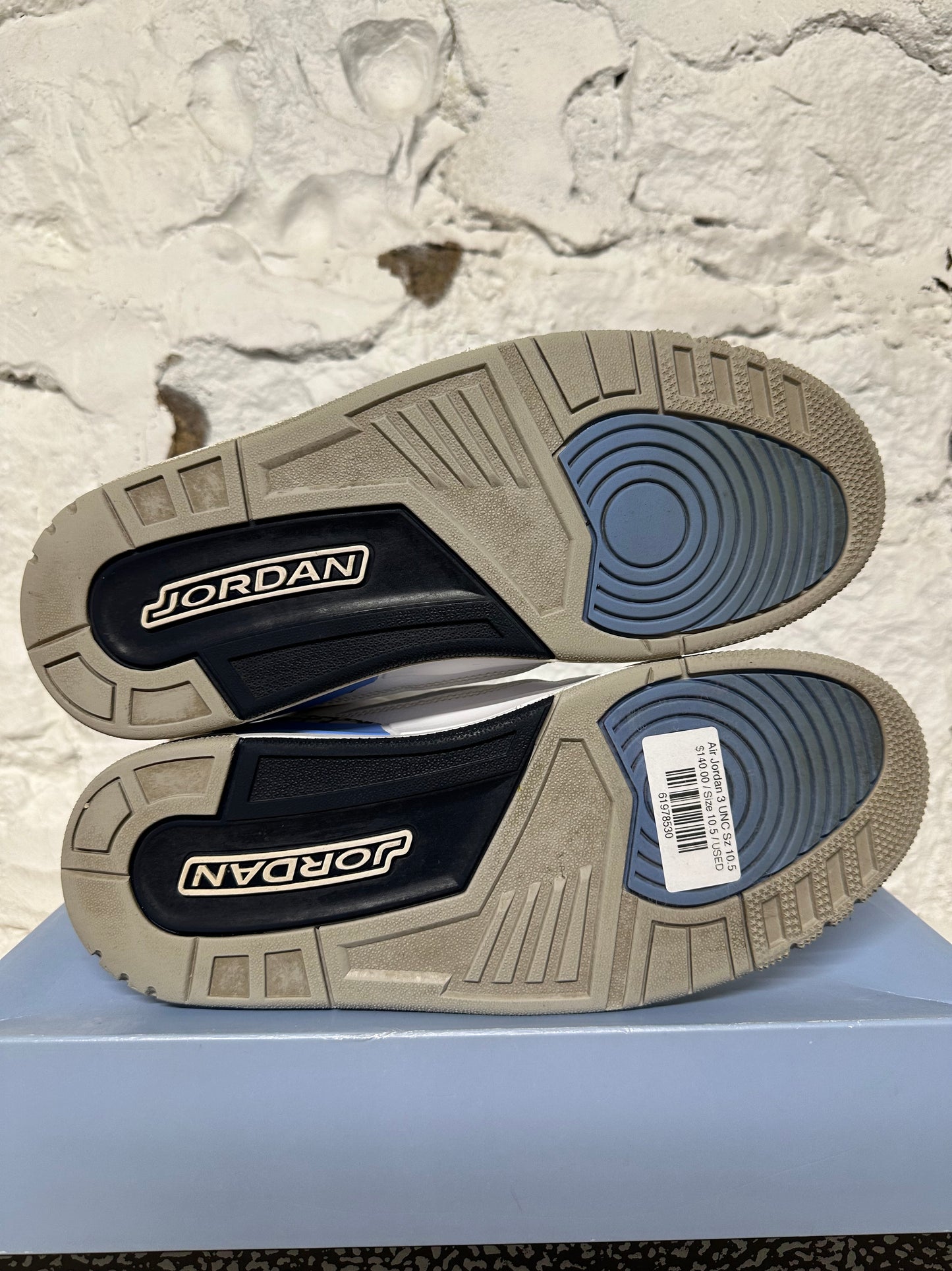 Air Jordan 3 UNC Sz 10.5