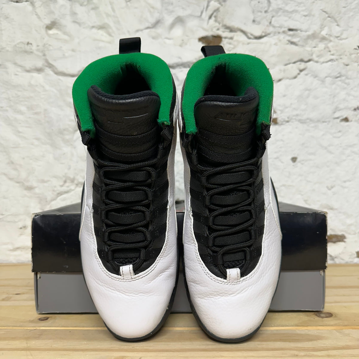Air Jordan 10 Seattle Sz 11