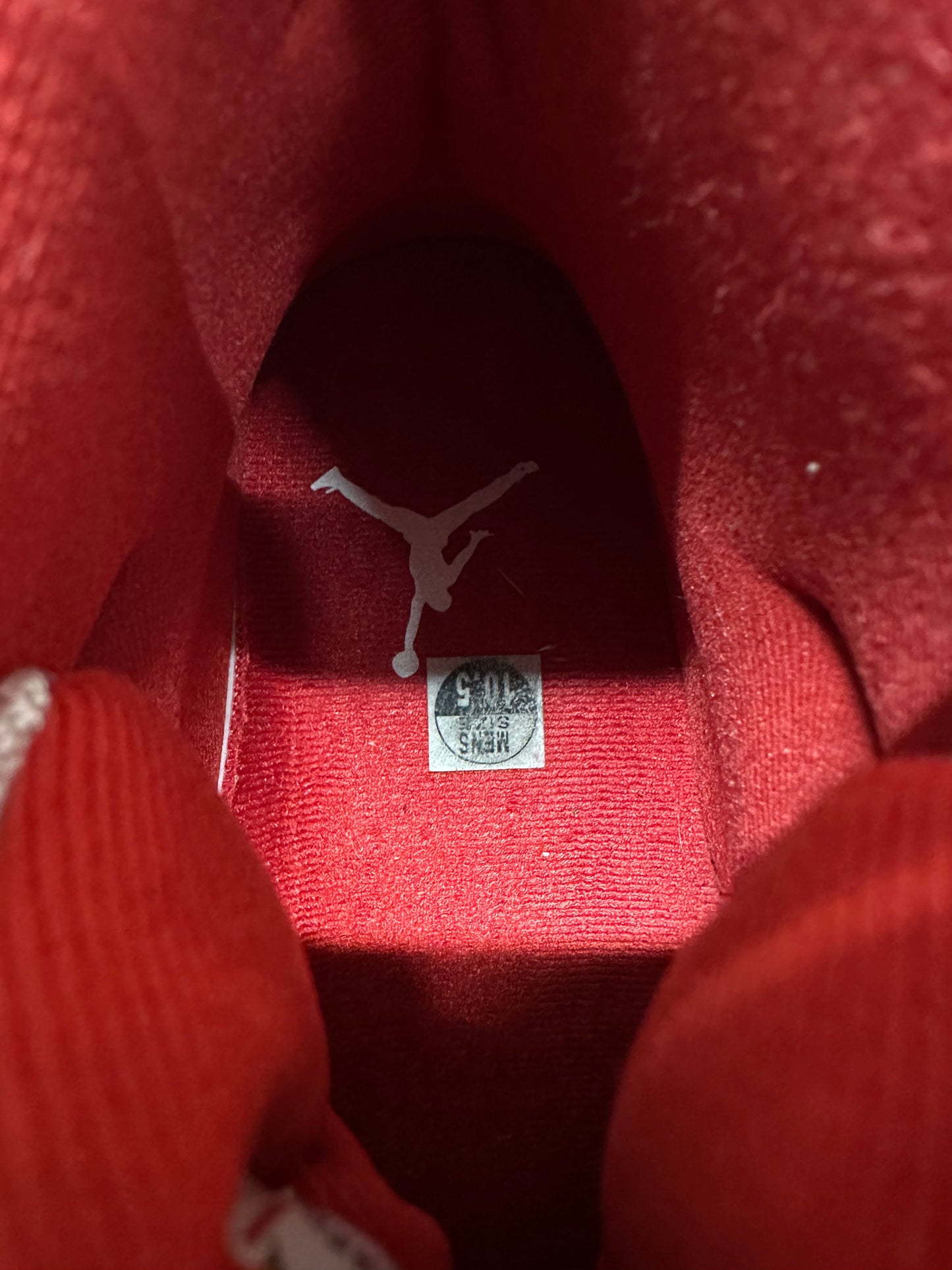 Air Jordan 11 High Cherry Sz 10.5