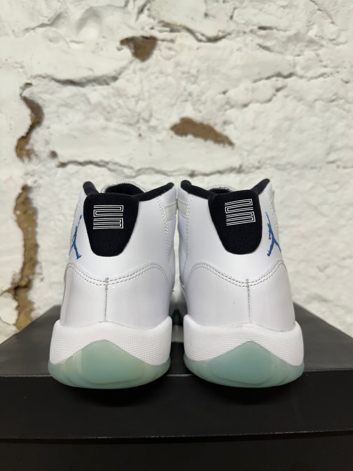 Air Jordan 11 Legend Blue (2014) Sz 5.5Y DS