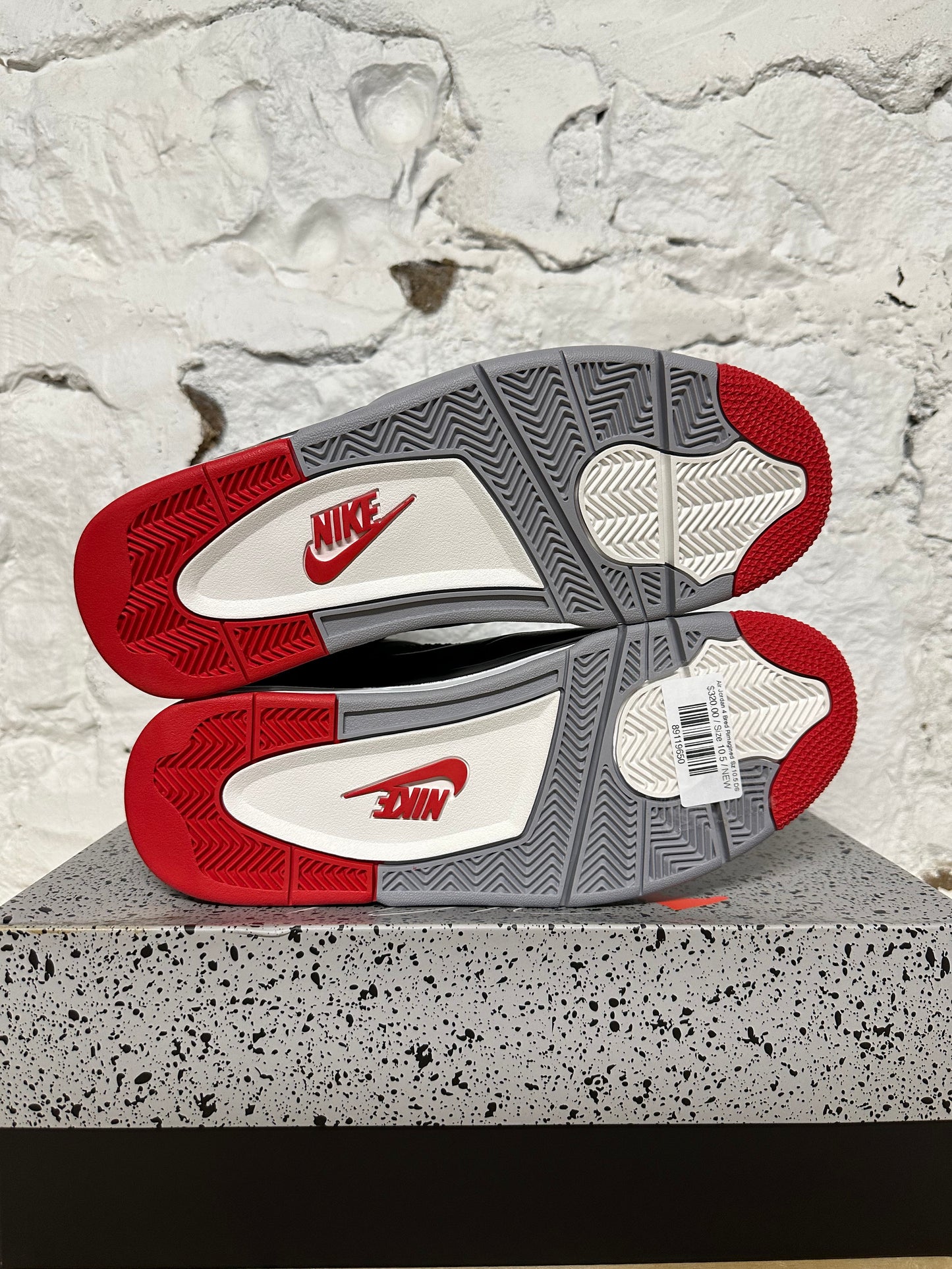 Air Jordan 4 Bred Reimagined Sz 10.5 DS
