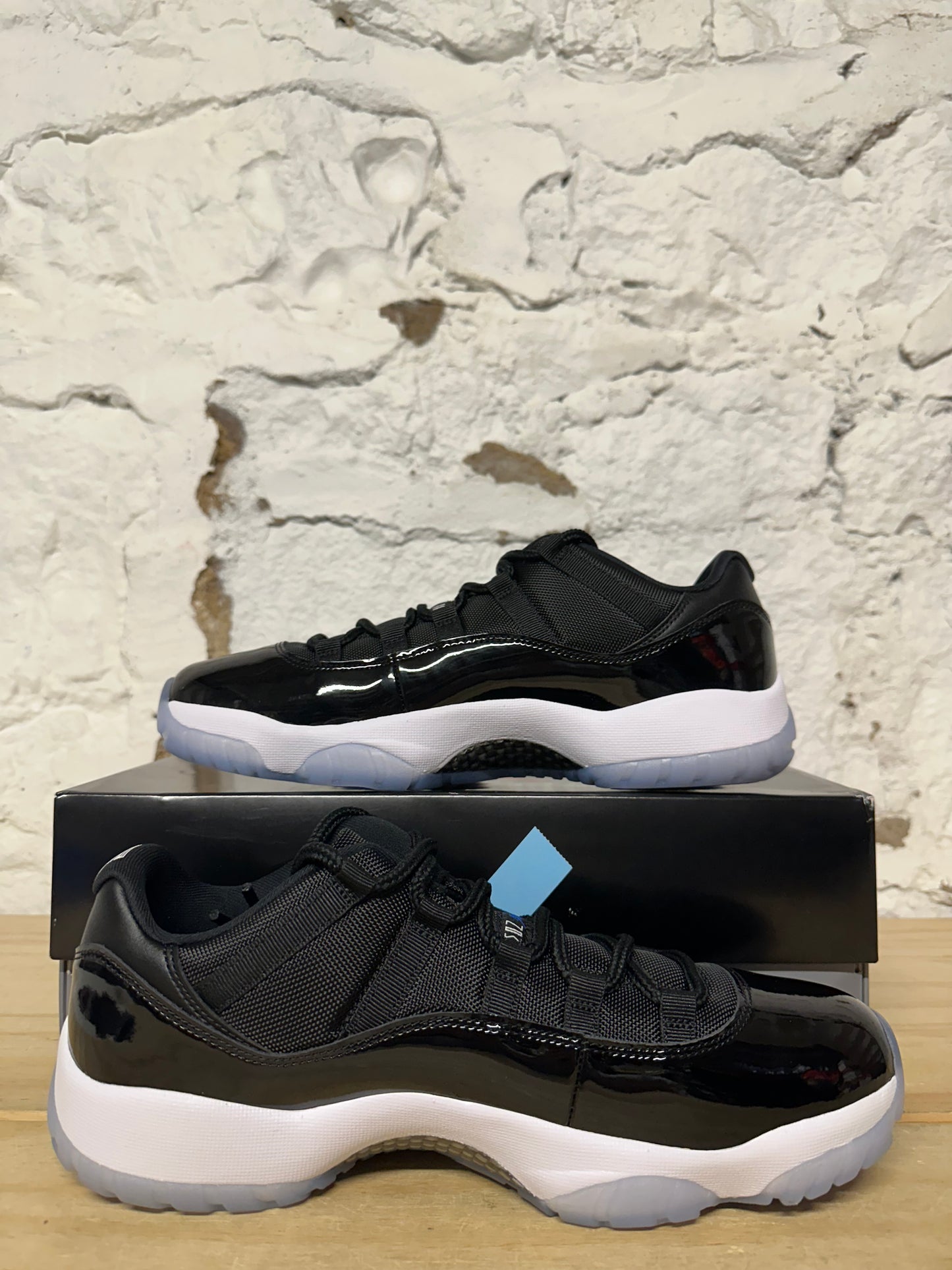 Air Jordan 11 Low Space Jam Sz 10.5 DS