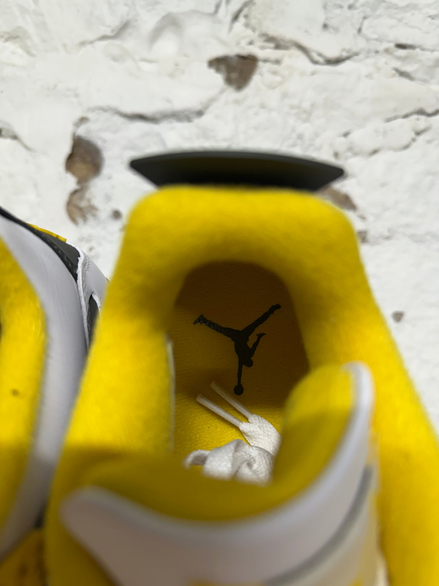 Air Jordan 4 Vivid Sulfur Sz 8.5 (10W) DS