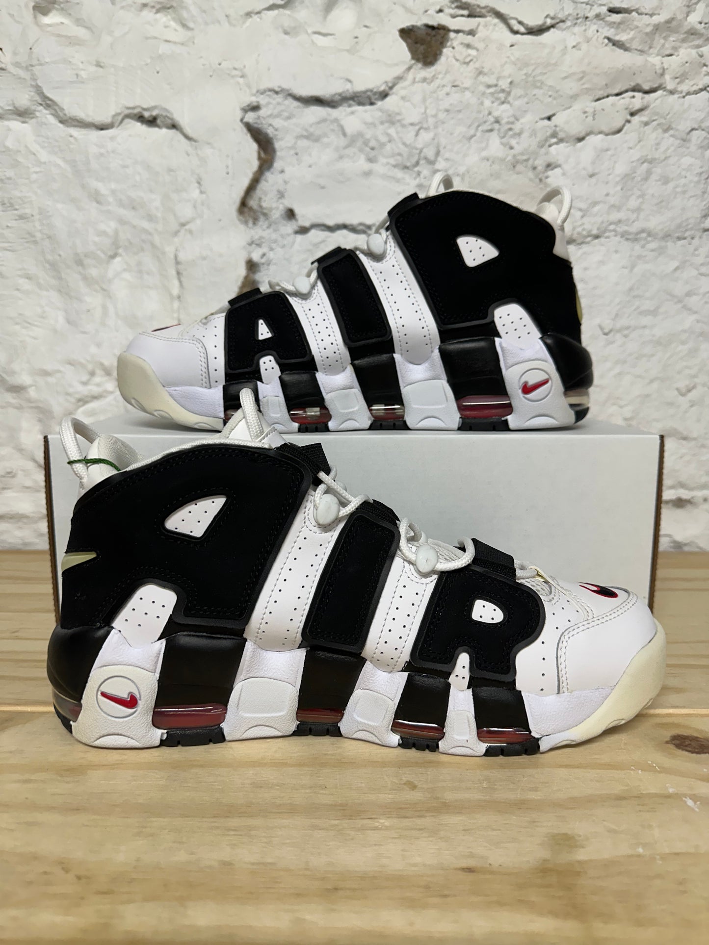 Nike Air More Uptempo Scottie Pippen Sz 9 DS