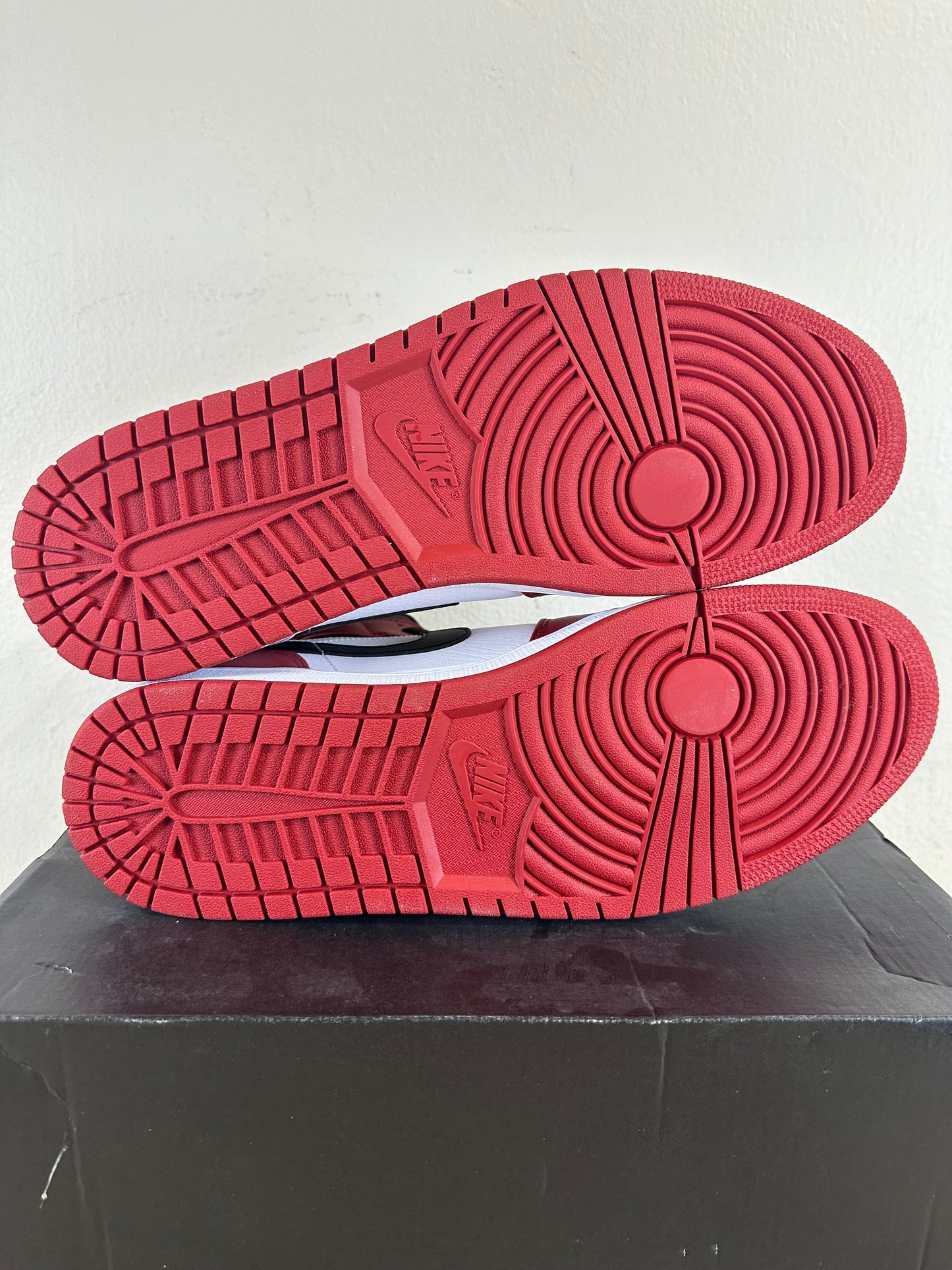 Air Jordan 1 Mid Chicago (2020) Sz 14 DS