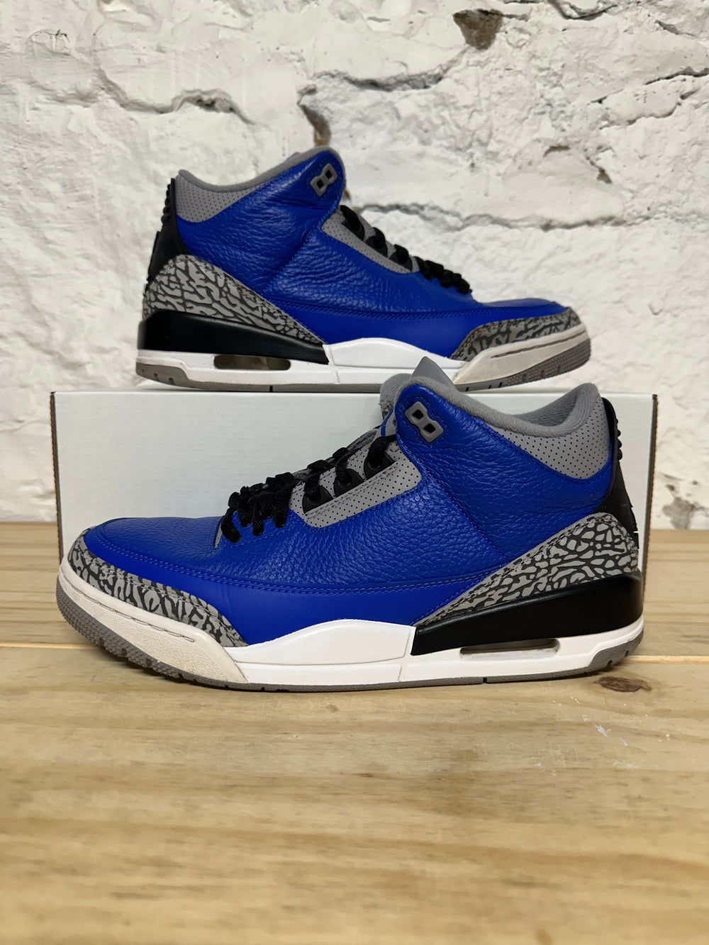Air Jordan 3 Varsity Royal Sz 10