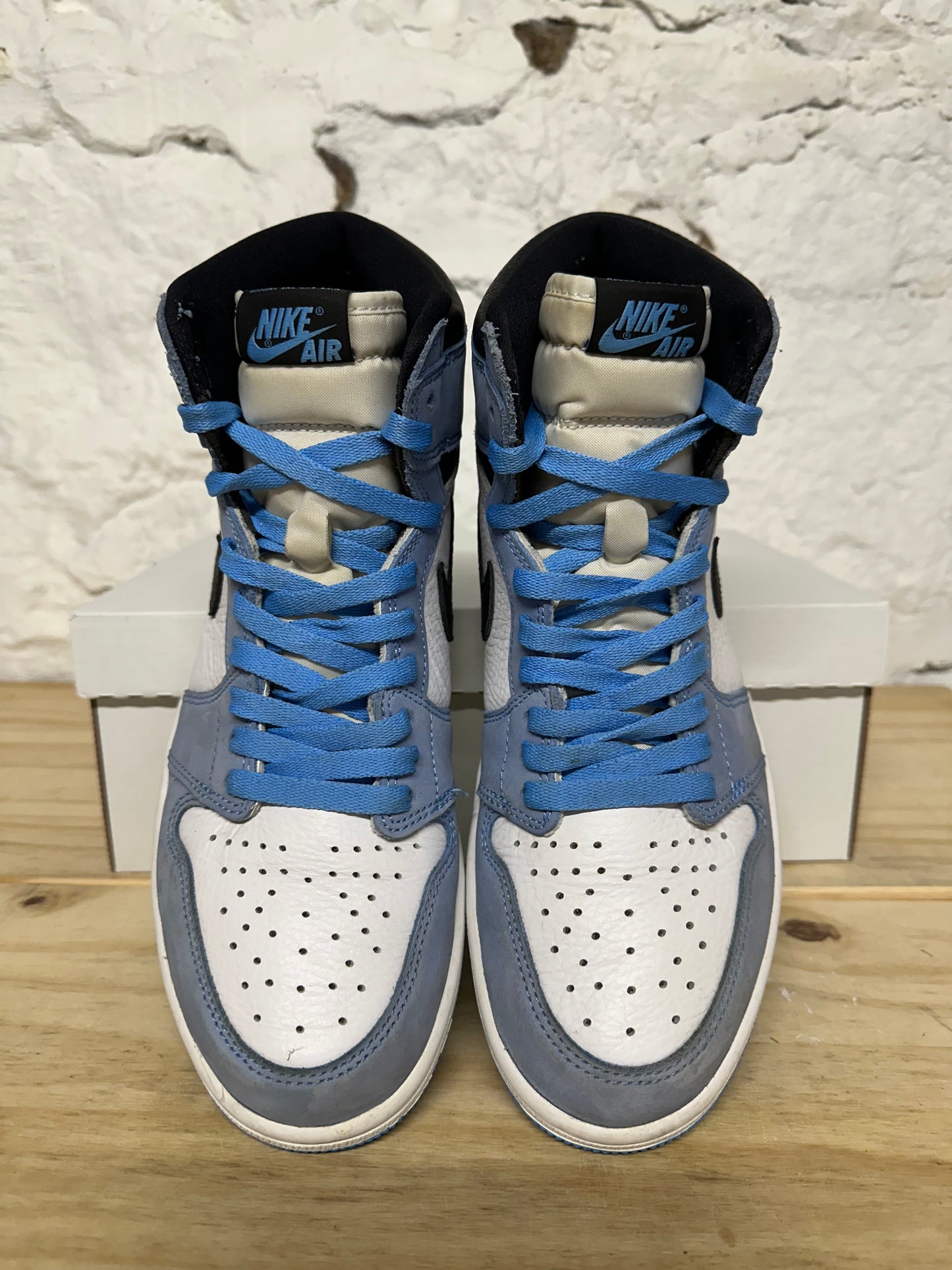 Air Jordan 1 High University Blue Sz 10