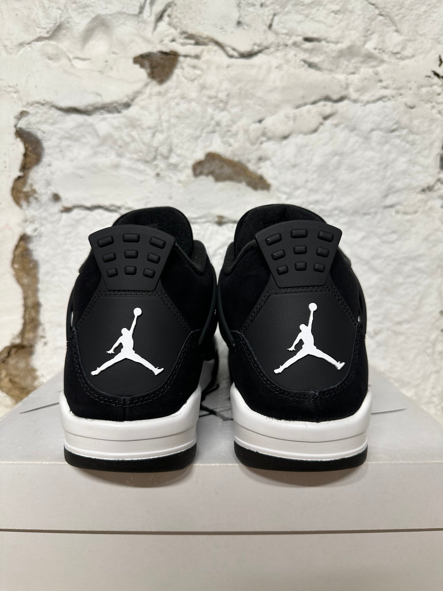 Air Jordan 4 White Thunder Sz 7Y DS