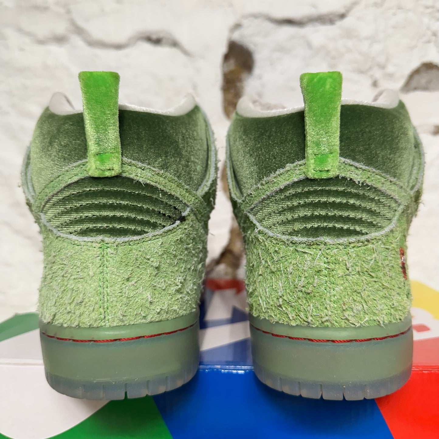 Nike SB Dunk High Strawberry Cough Sz 9 DS