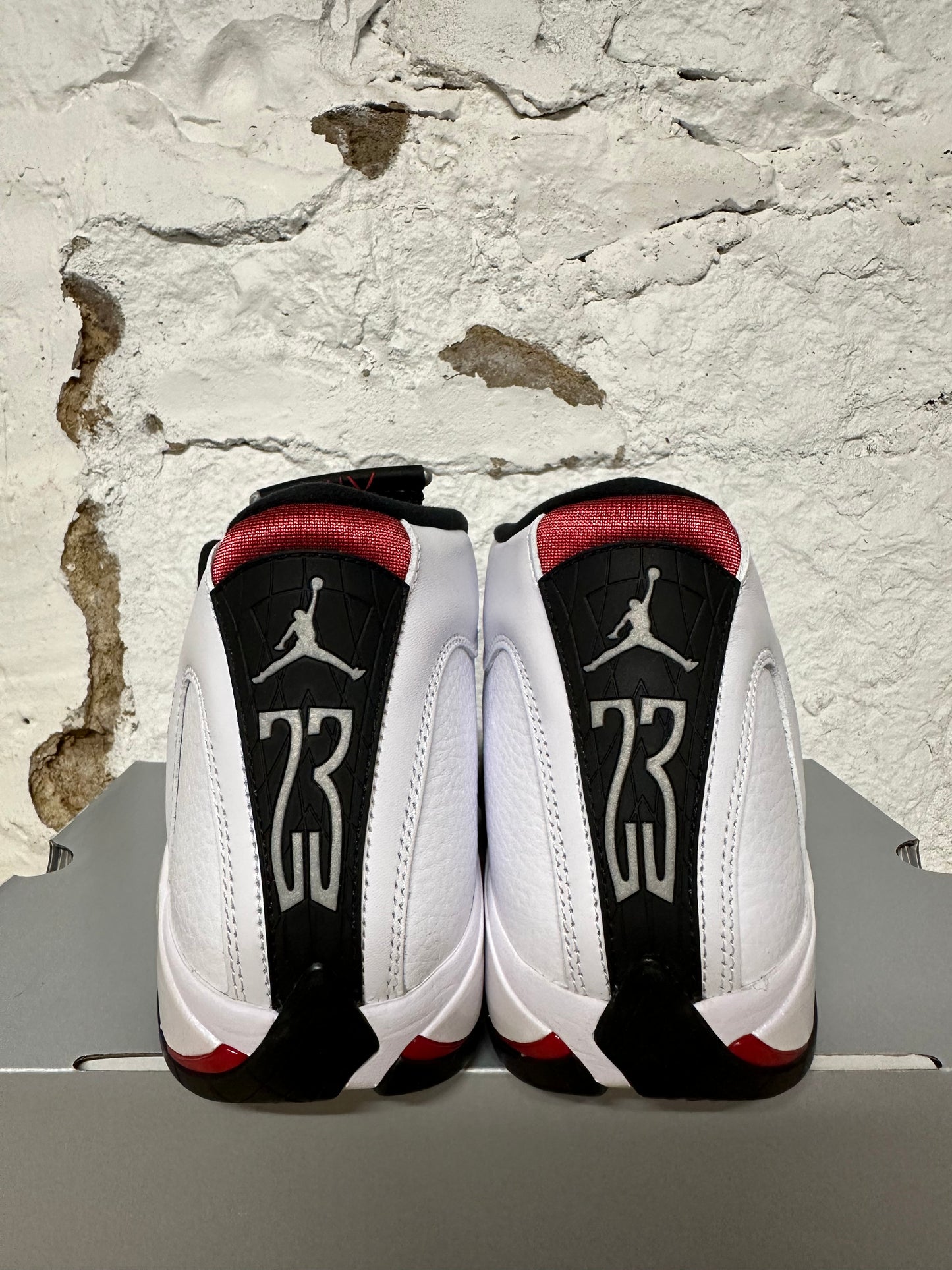 Air Jordan 14 Black Toe Sz 9.5 DS