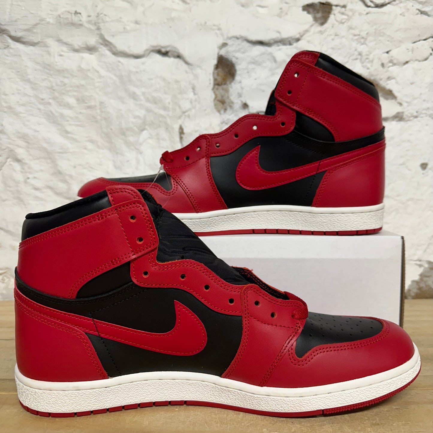 Air Jordan 1 High '85 Varsity Red Sz 15 DS
