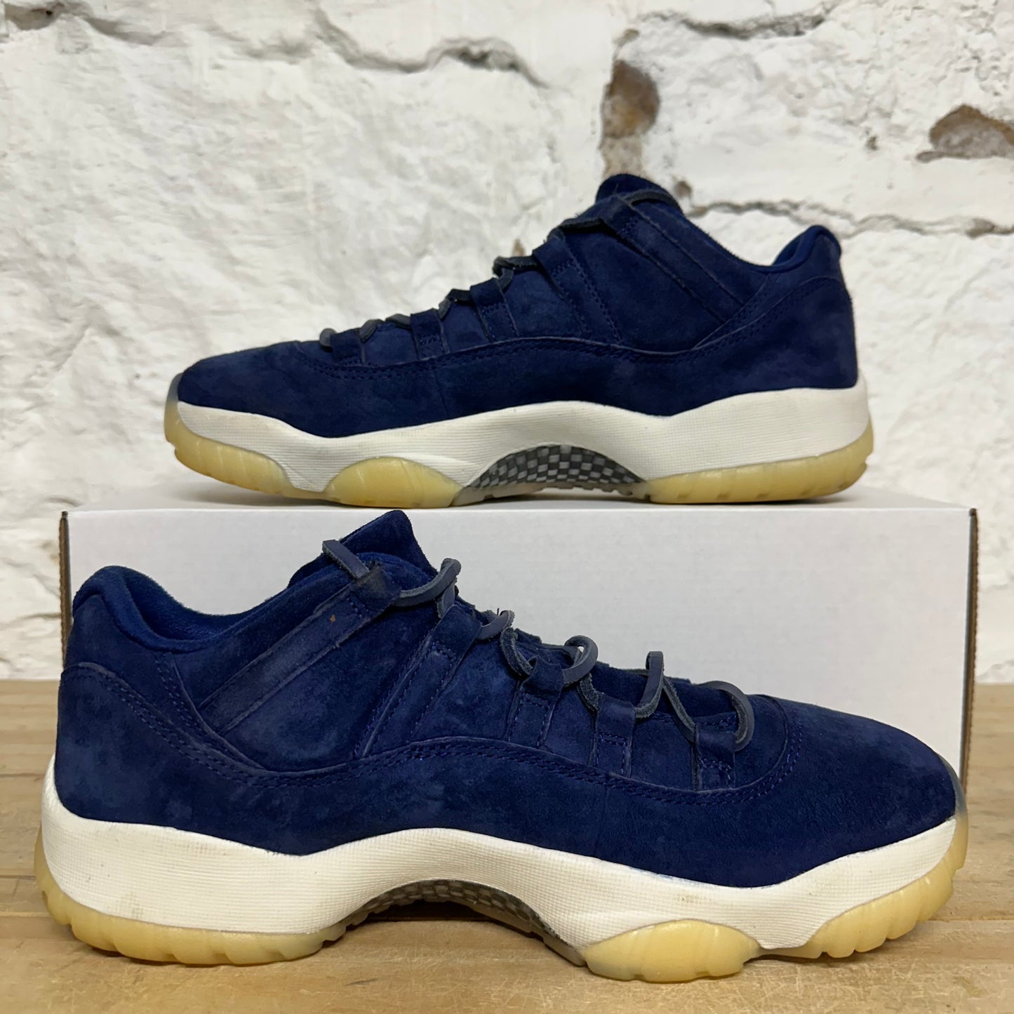 Air Jordan 11 Low Derek Jeter RE2PECT Sz 9