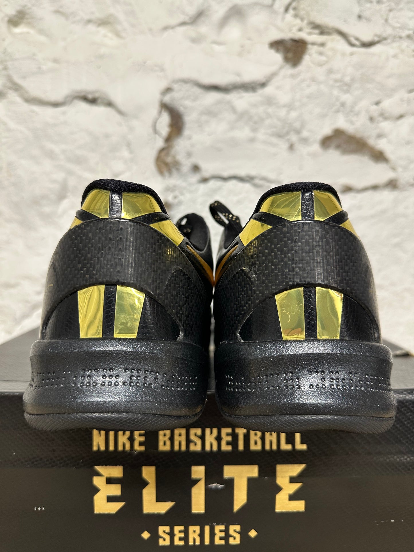 Nike Kobe 8 Elite Black Gold Sz 11.5