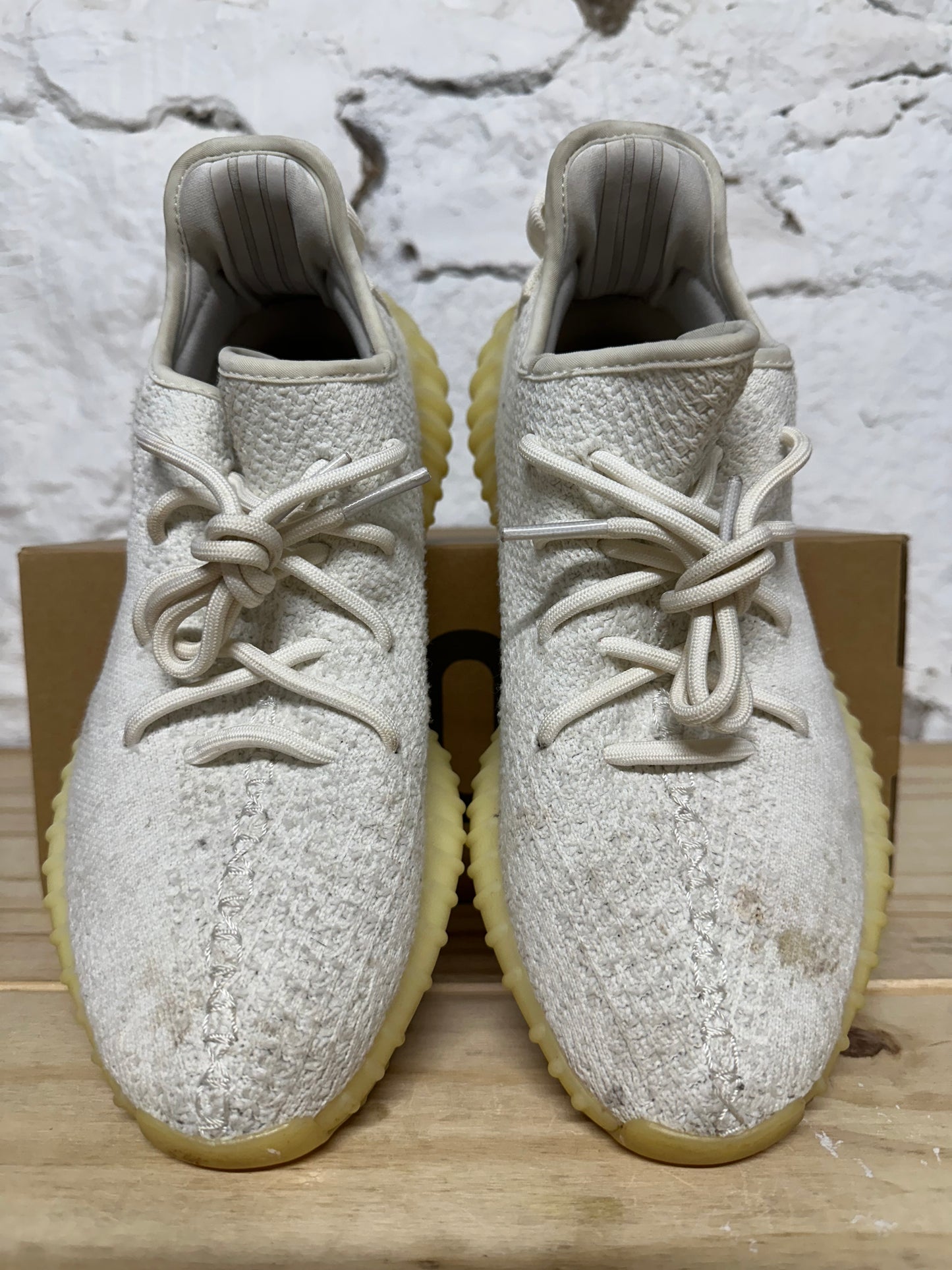 Yeezy 350 V2 Cream Sz 7.5