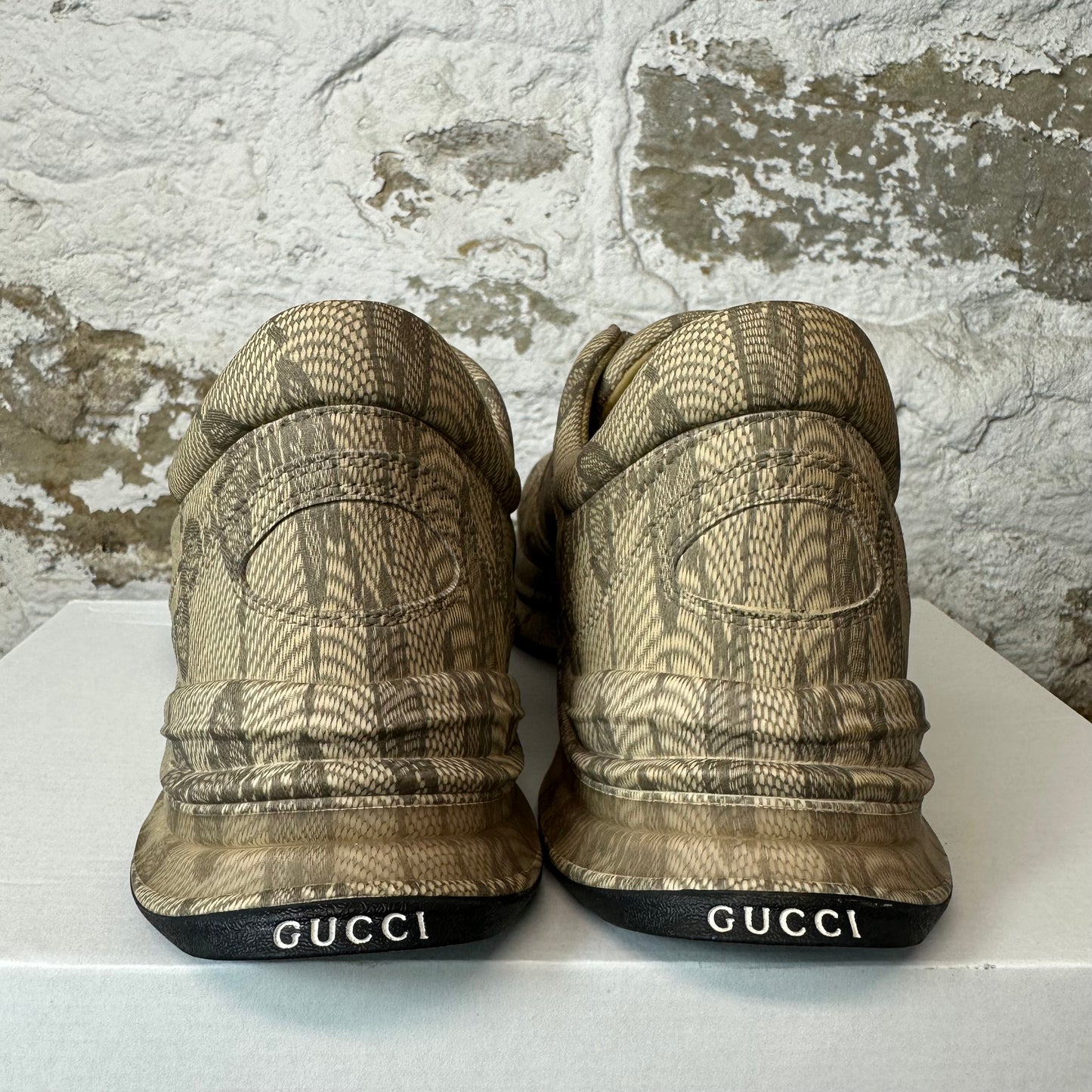 Gucci GG Monogram Ebony Run Sneaker Sz 9
