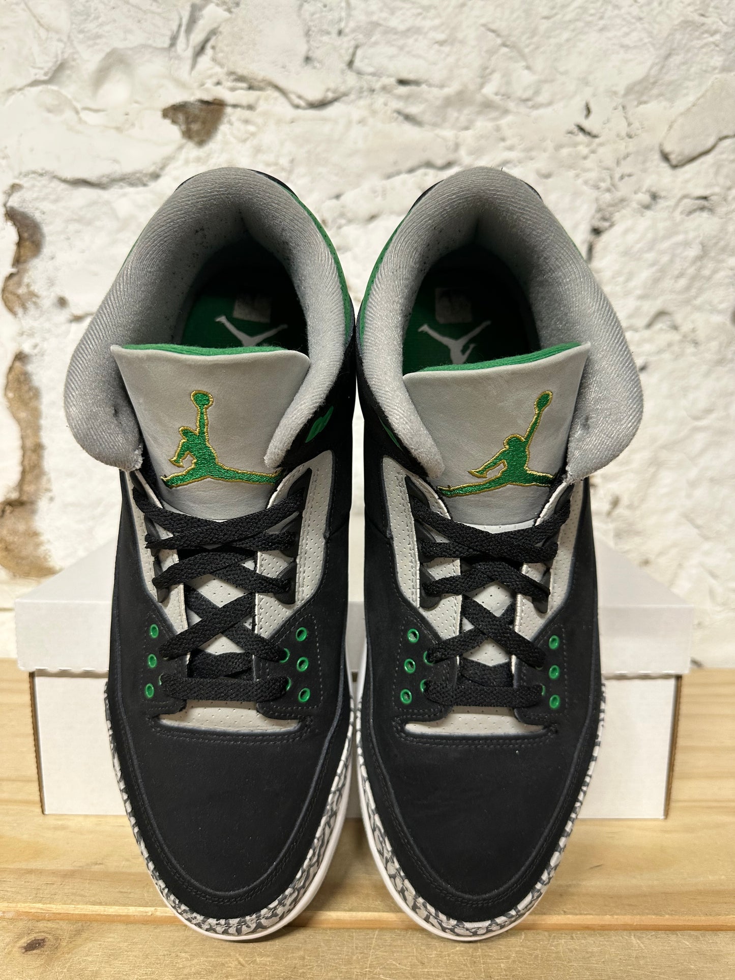 Air Jordan 3 Pine Green Sz 13