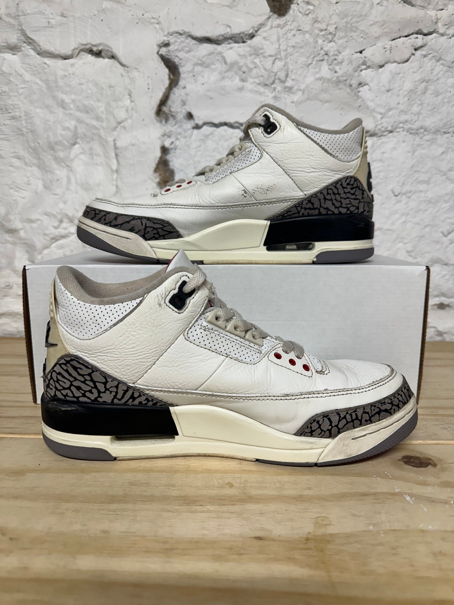 Air Jordan 3 White Cement Reimagined Sz 8
