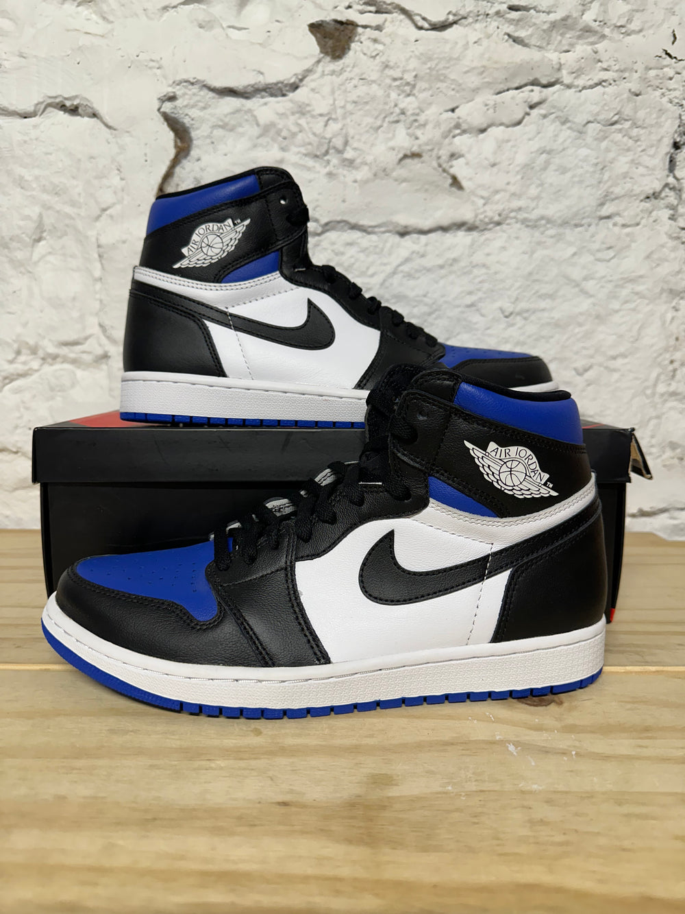 Air Jordan 1 High Royal Toe Sz 10