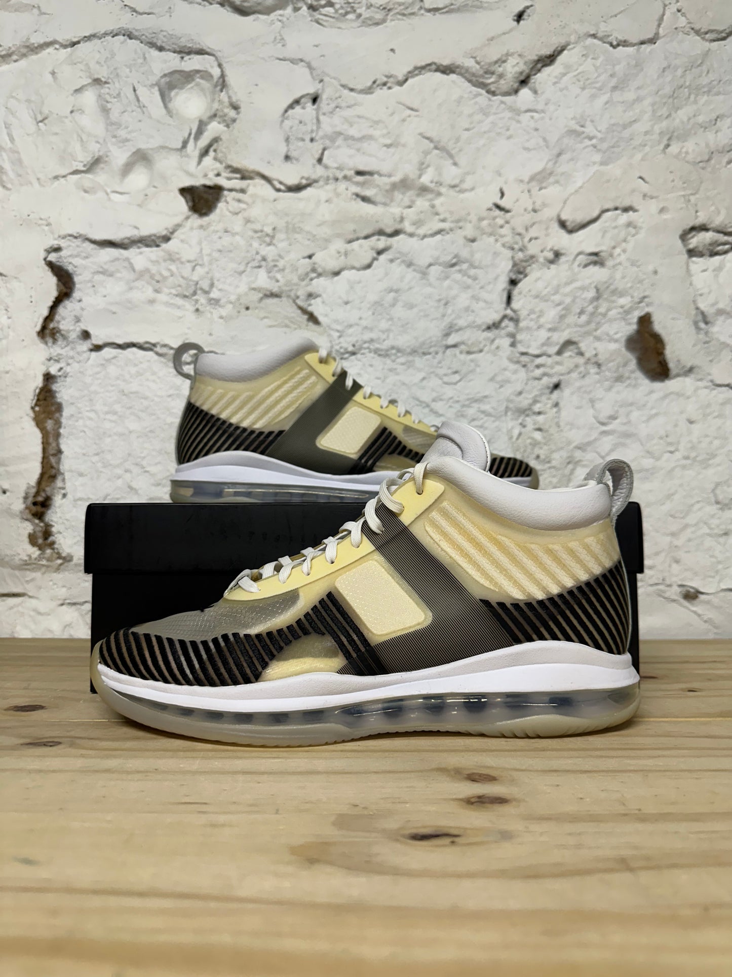 Nike LeBron Icon John Elliott White Sz 10