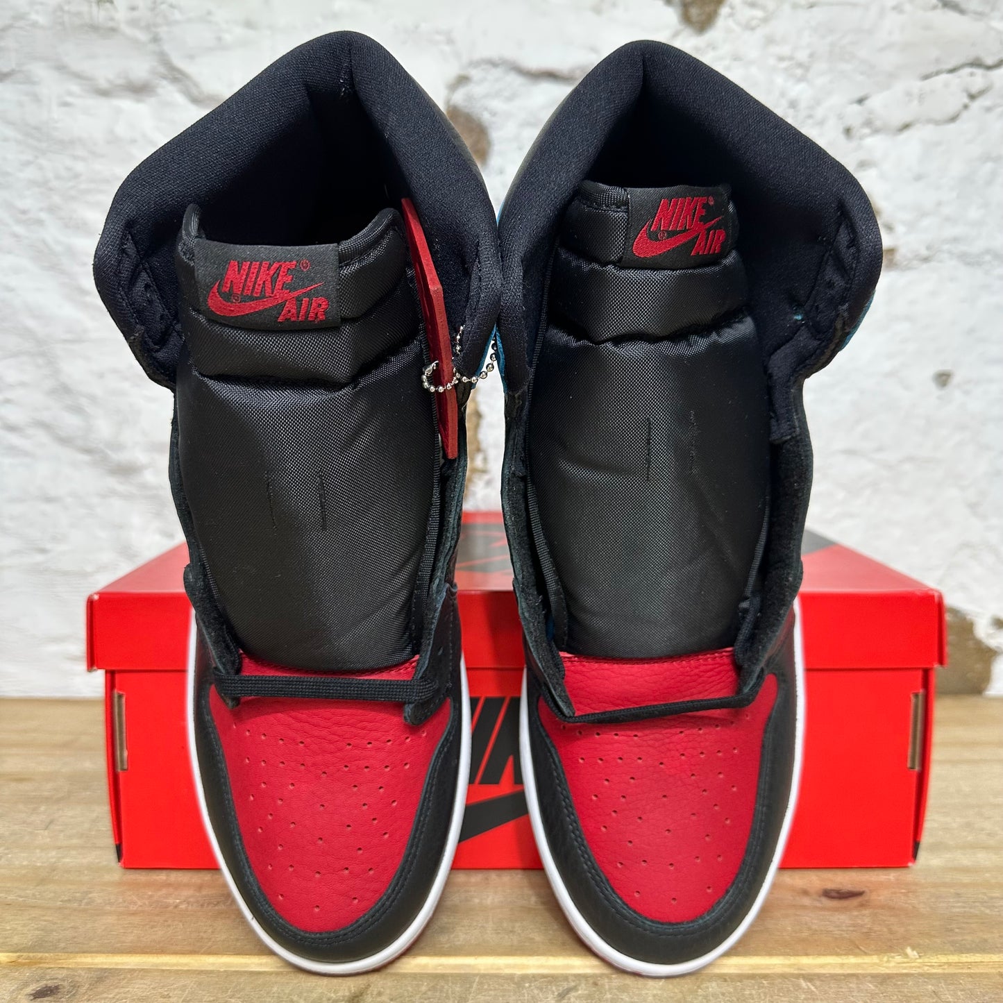 Air Jordan 1 High NC to Chi Sz 10.5 (12W) DS