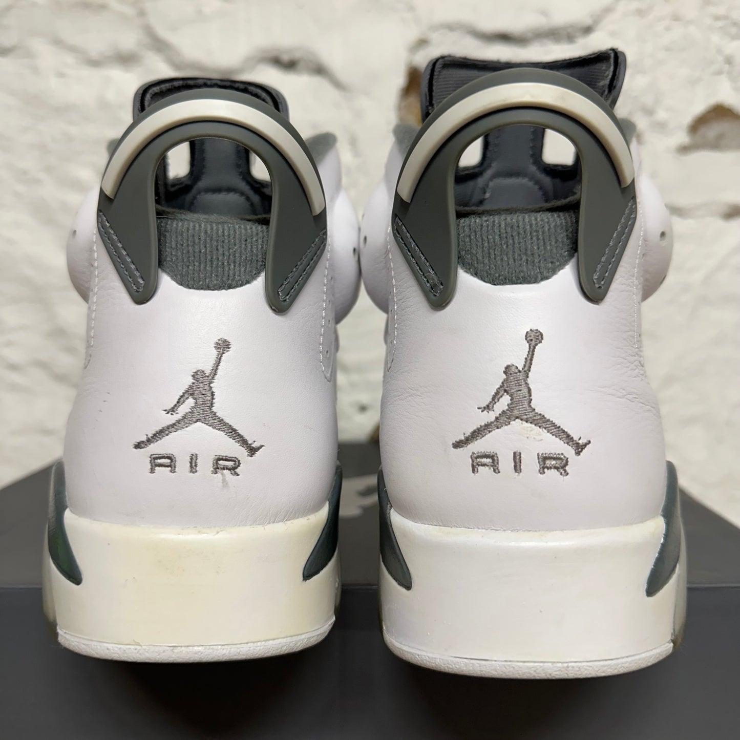 Air Jordan 6 Cool Grey Sz 9.5